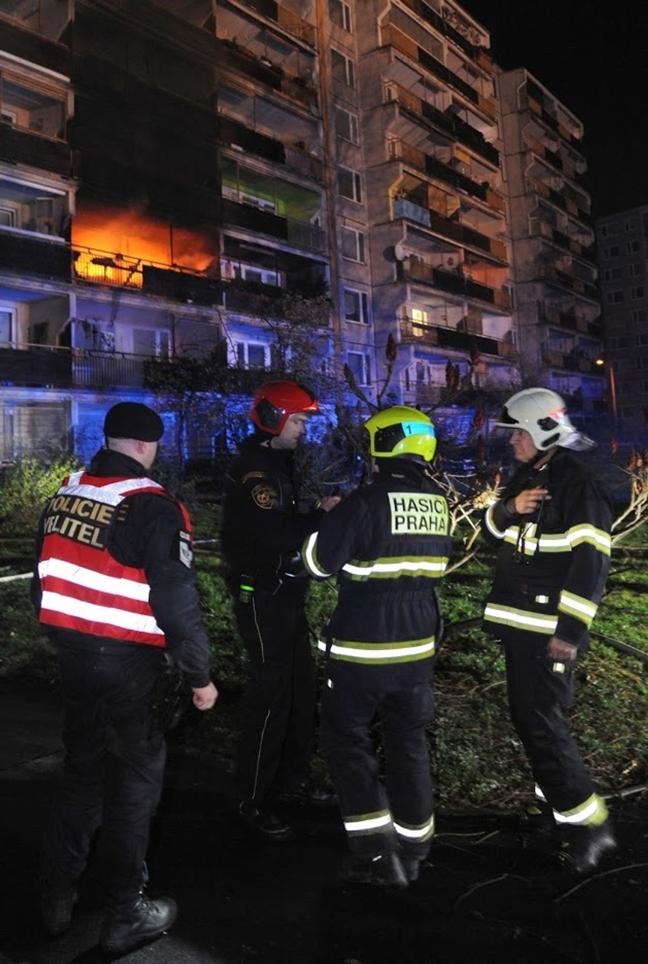 Požár v pečovatelském domě - 3 - GALERIE: Požár v pečovatelském domě v Praze (17/19)