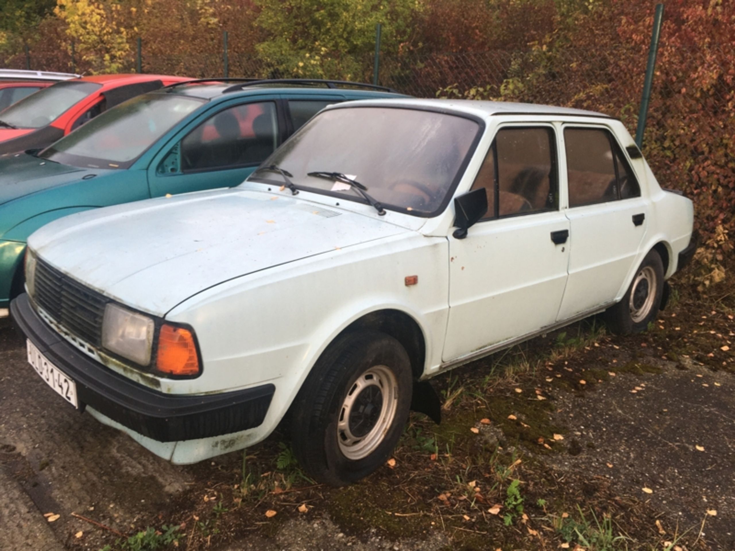 OA Škoda 120 - odhadní cena 900 Kč, nejnižší podání 300 Kč - Aukce aut, která blokovala ulice Ústí nad Labem (5/16)