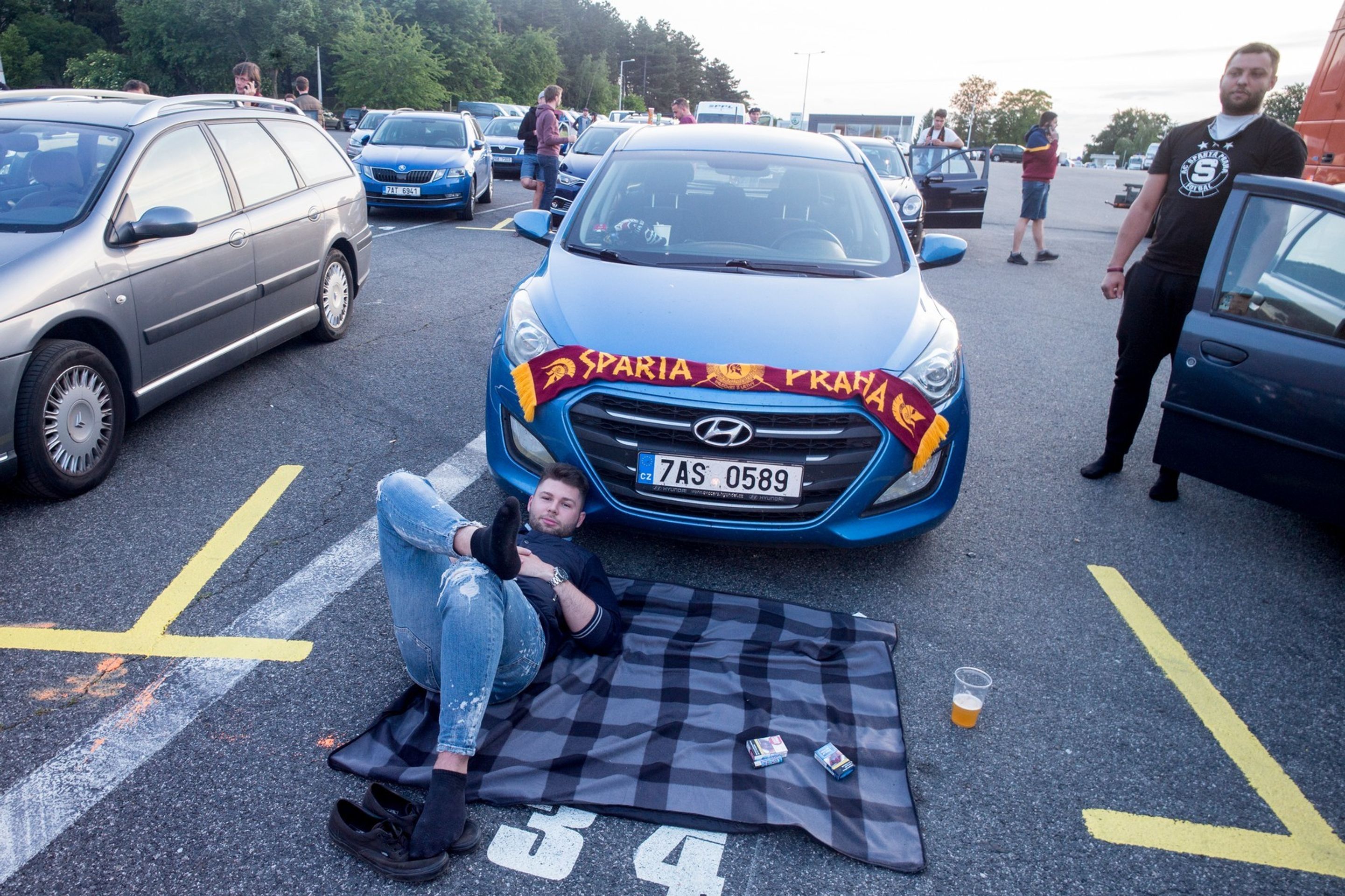 Fotbalová autokina v Praze a v Plzni - 5 - GALERIE: Fotbalová autokina u šlágru Sparta - Plzeň (4/8)