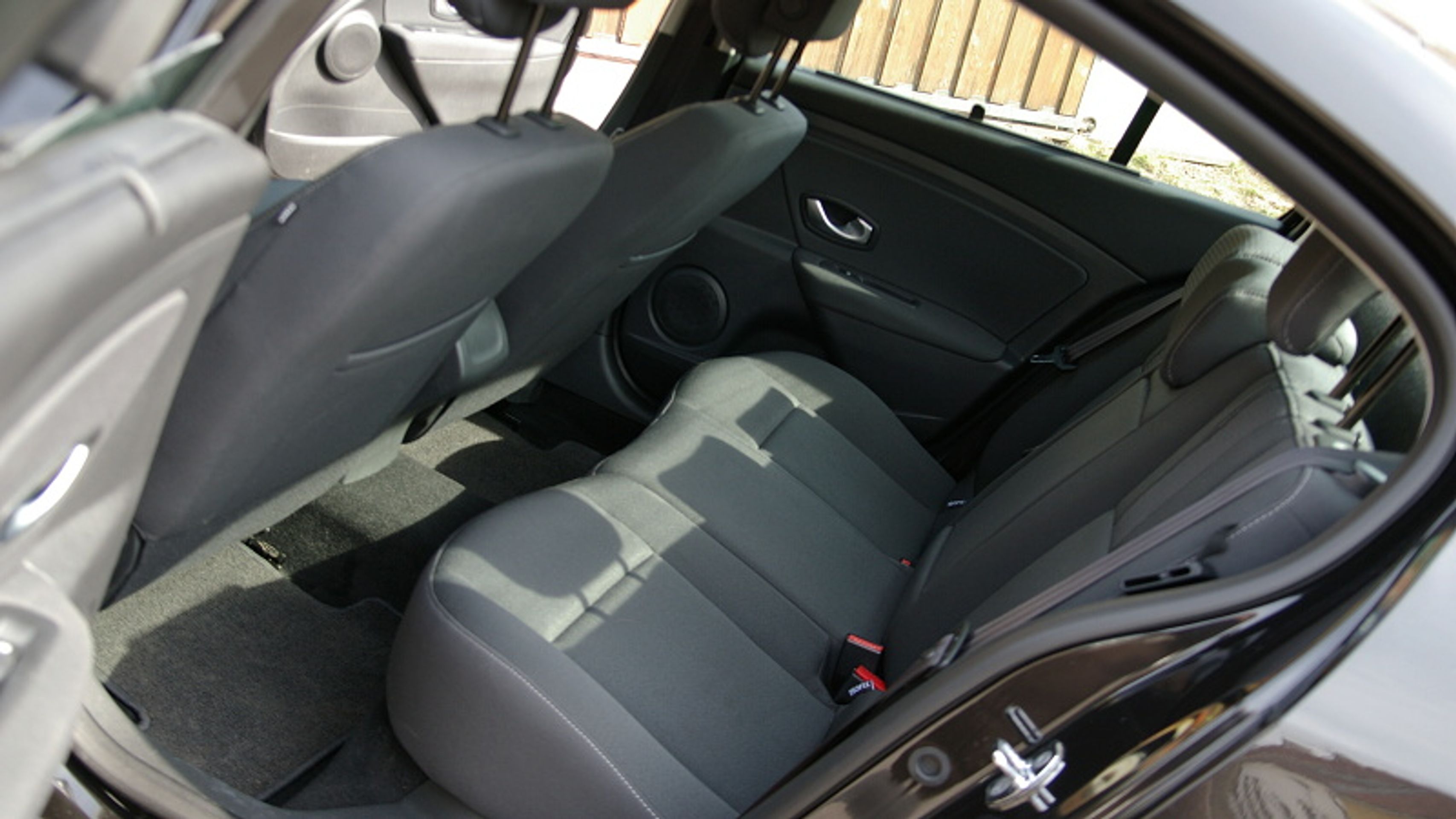 Renault Fluence - 4 - GALERIE Renault Fluence (4/7)