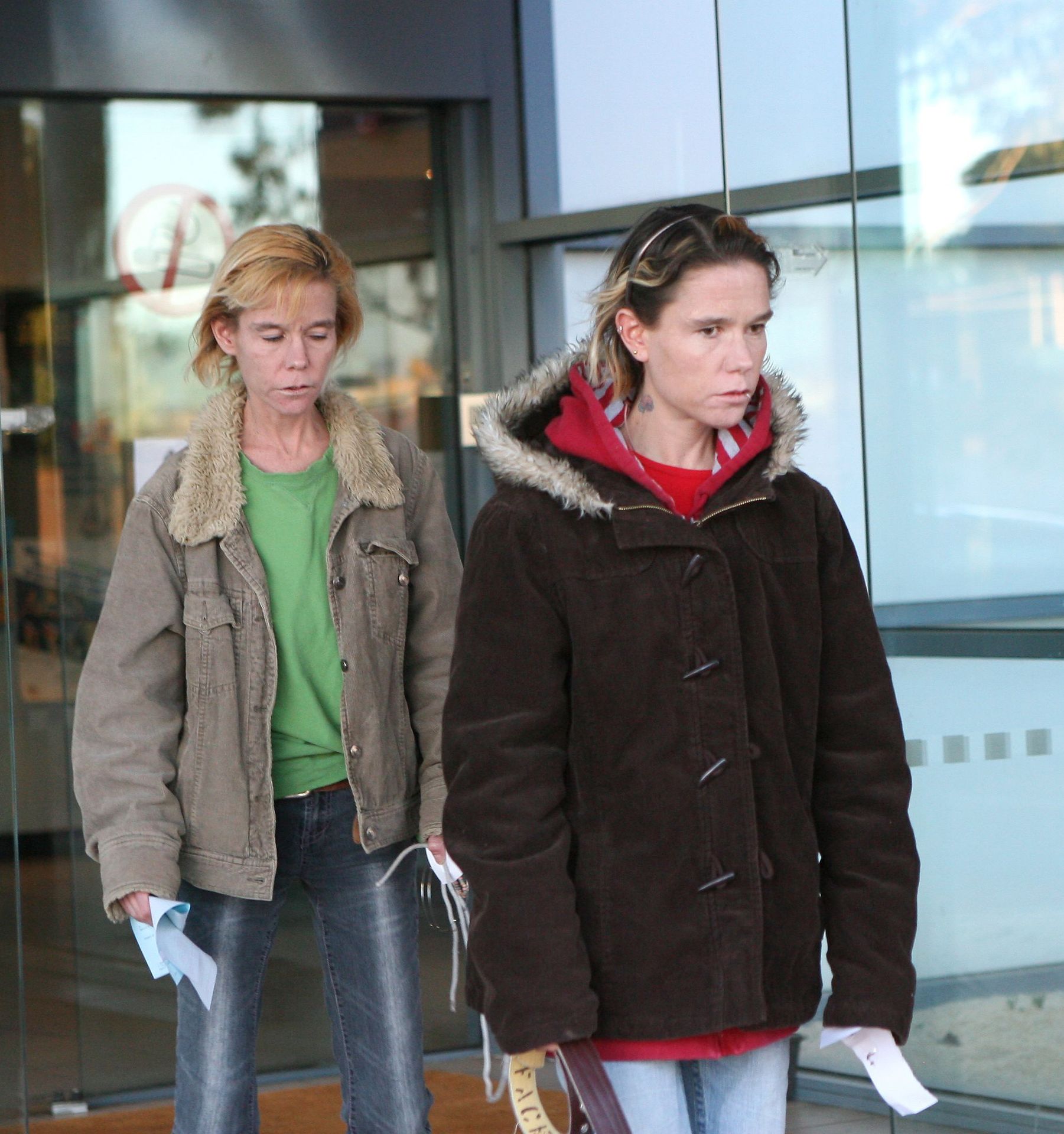 Clare a Rachel Wallmeyer - 2 - Clare a Rachel Wallmeyer (3/4)