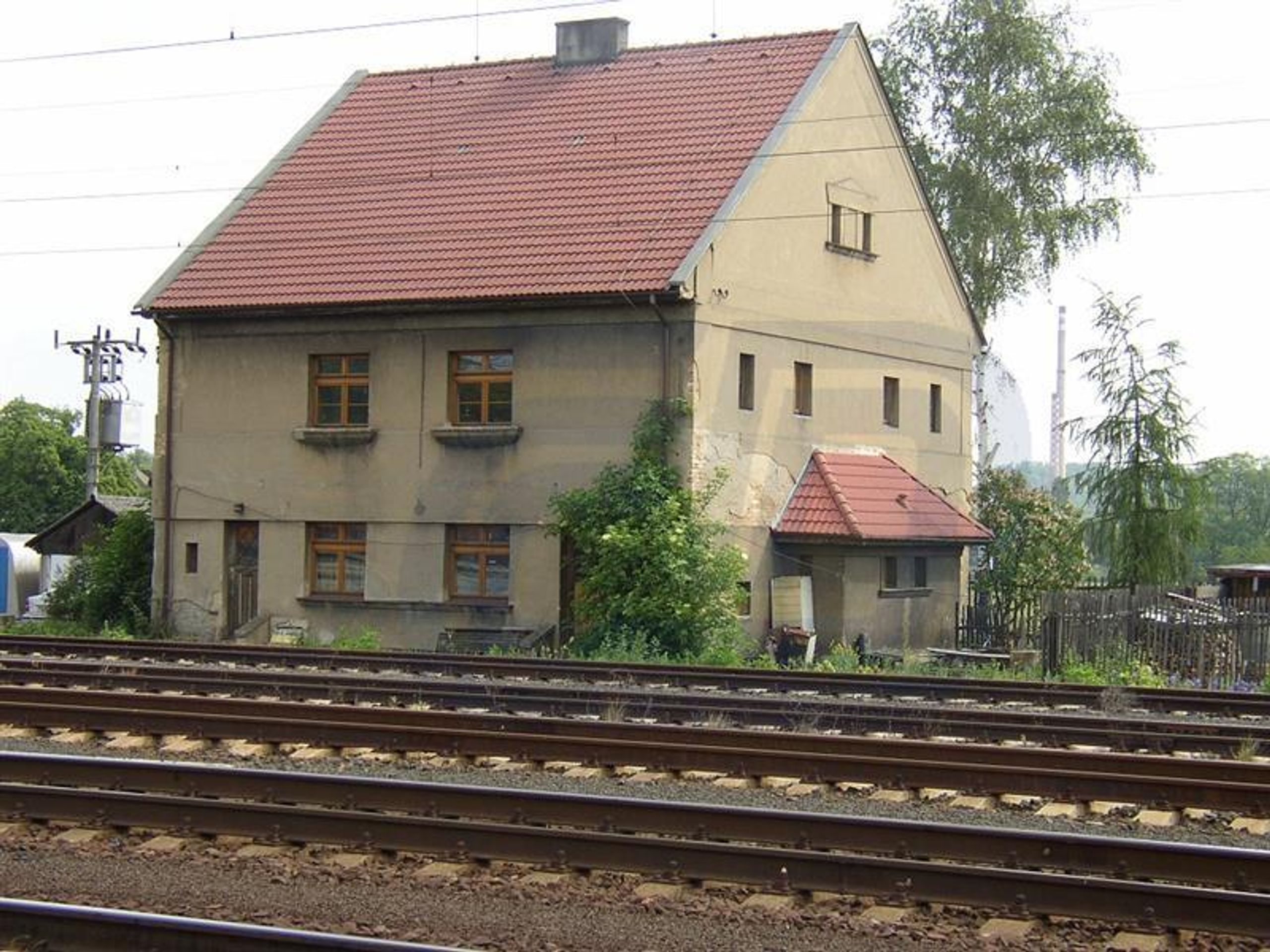 Prodej nemovitostí ČD - Bytový dům ve Štětí za 885 tisíc - GALERIE: Prodej nemovitostí Českých drah (4/13)