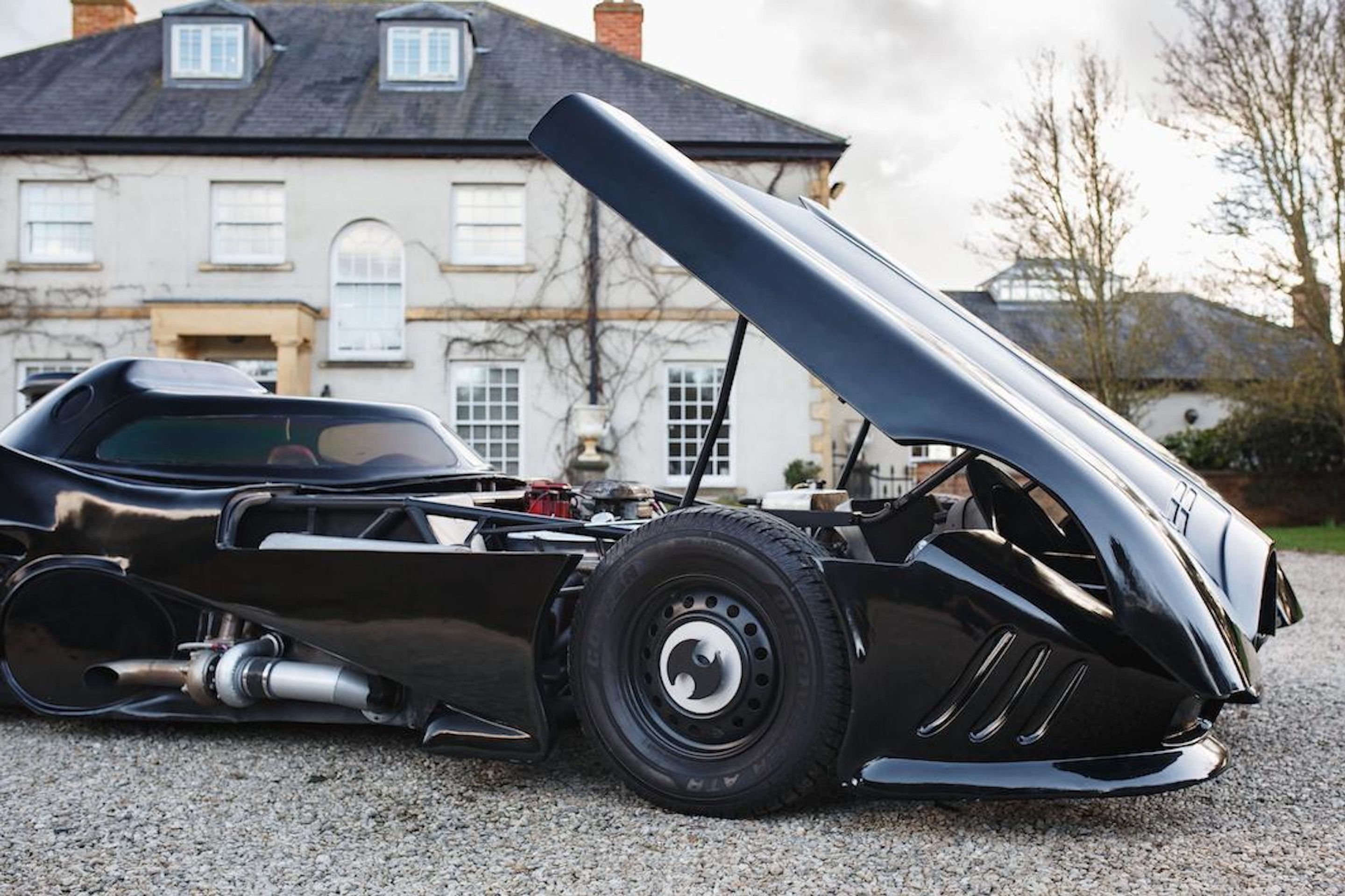 Batmobil je na prodej - 21 - Fotogalerie: Parádní replika ikonického Batmobilu (10/16)