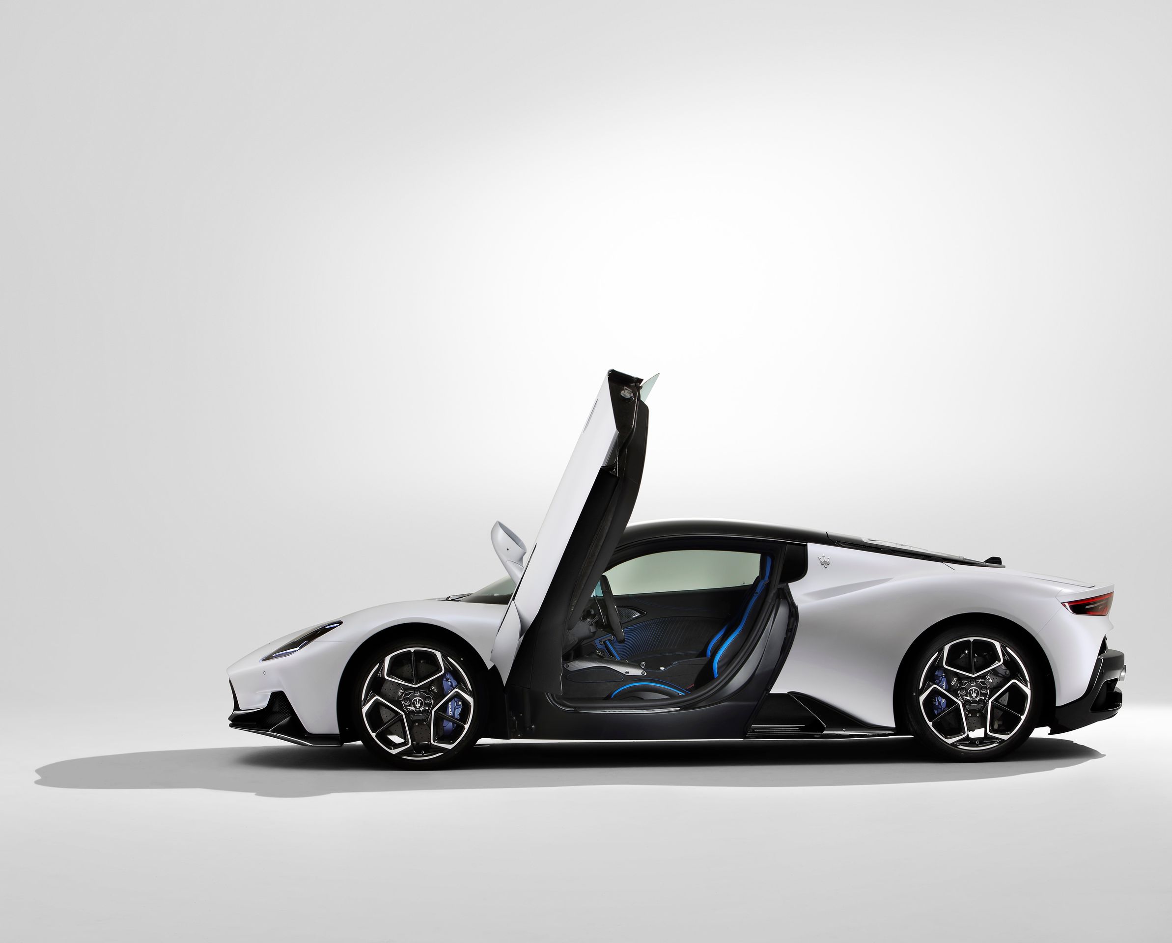 Supersport Maserati MC20 - 41 - Fotogalerie: Luxusní supersport Maserati MC20 (26/32)