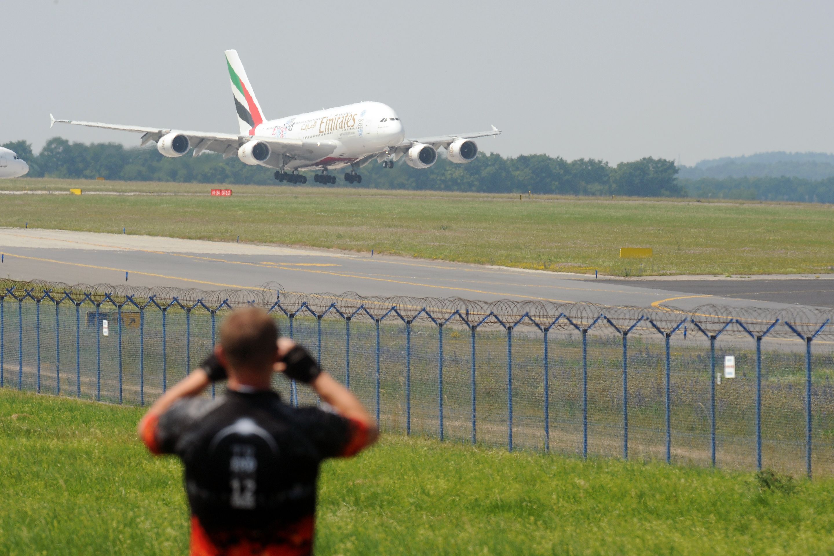 Přílet Airbusu A380 do Prahy - 4 - GALERIE: Přílet Airbusu A380 do Prahy (4/7)