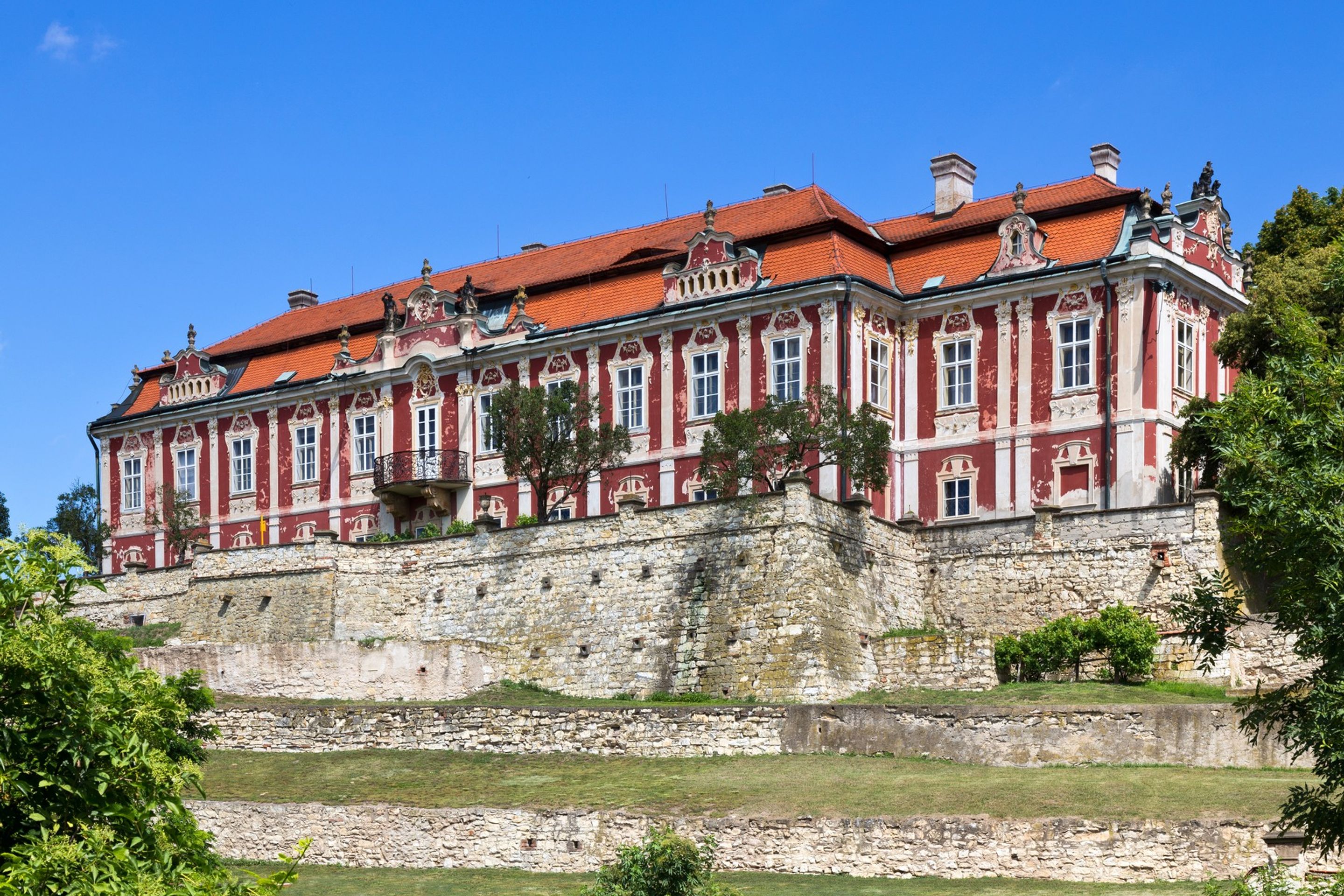 Žatec Rokokový zámek Stekník u Žatce - Žatec (1/4)