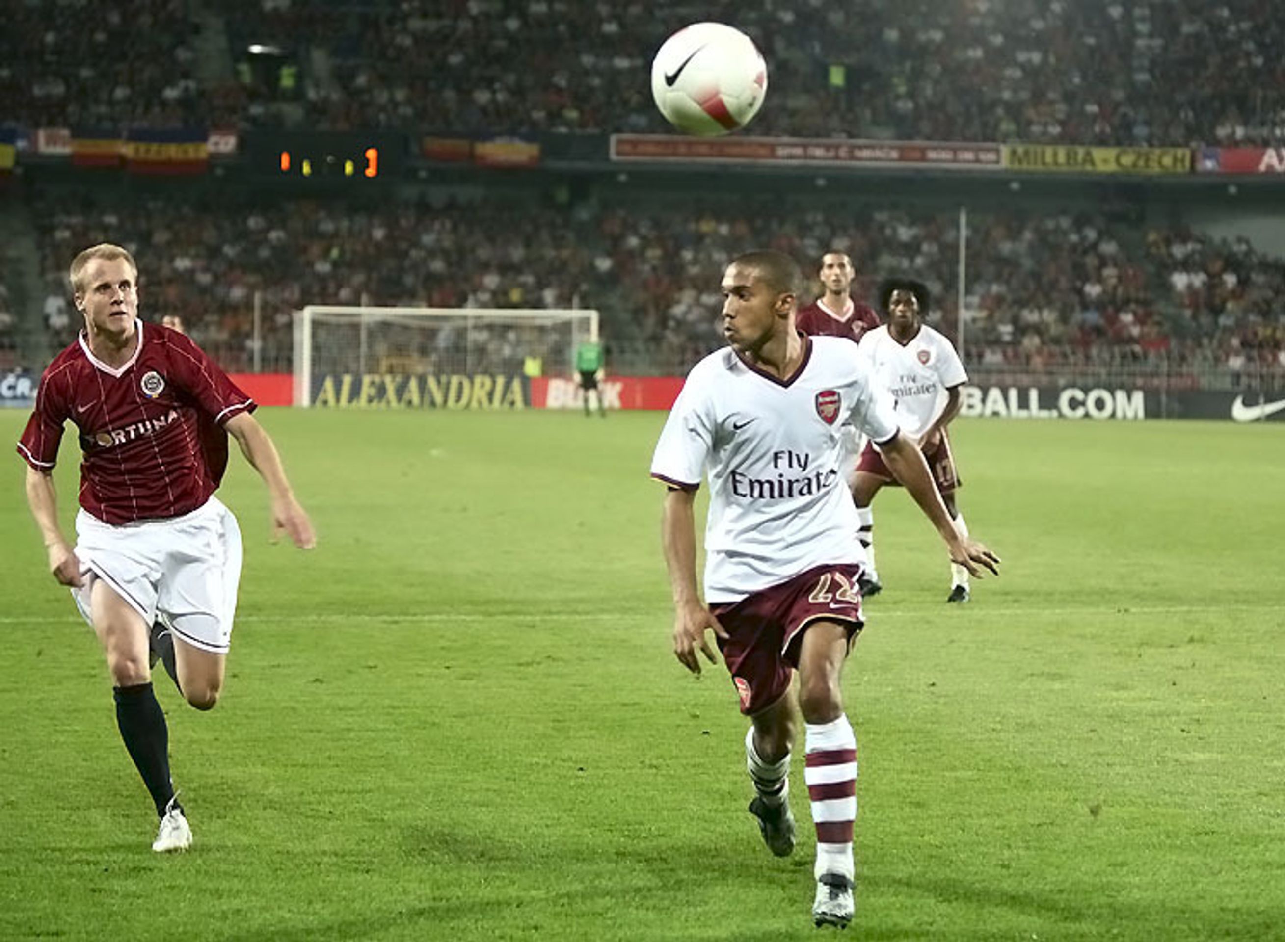 AC Sparta Praha - Arsenal FC 0:2 - Arsenal na Spartě spasil až Fabregas (9/10)