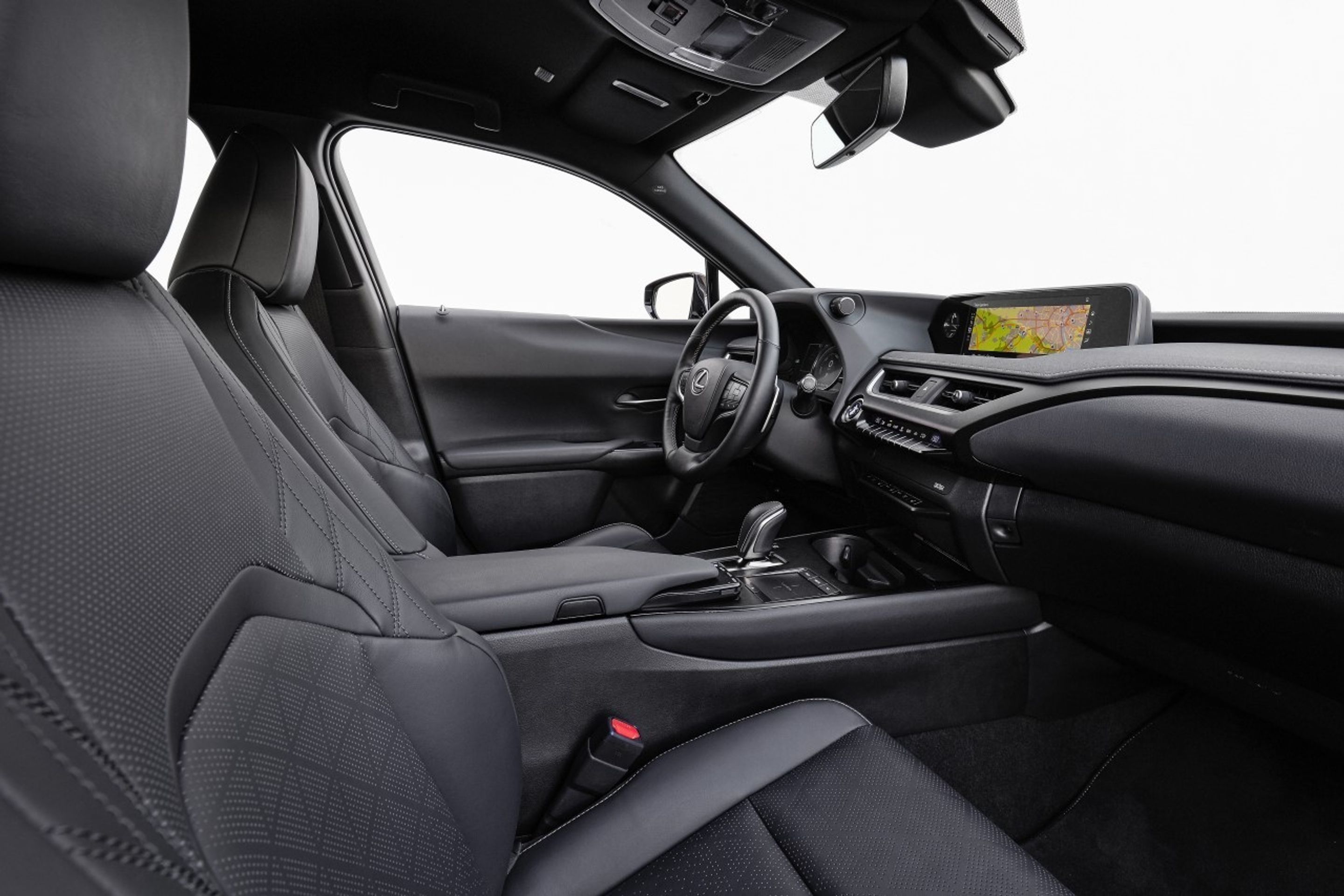 Elektrický crossover Lexus UX 300e - 30 - Fotogalerie: Crossover Lexus UX - elektromobil vs. hybrid (10/21)