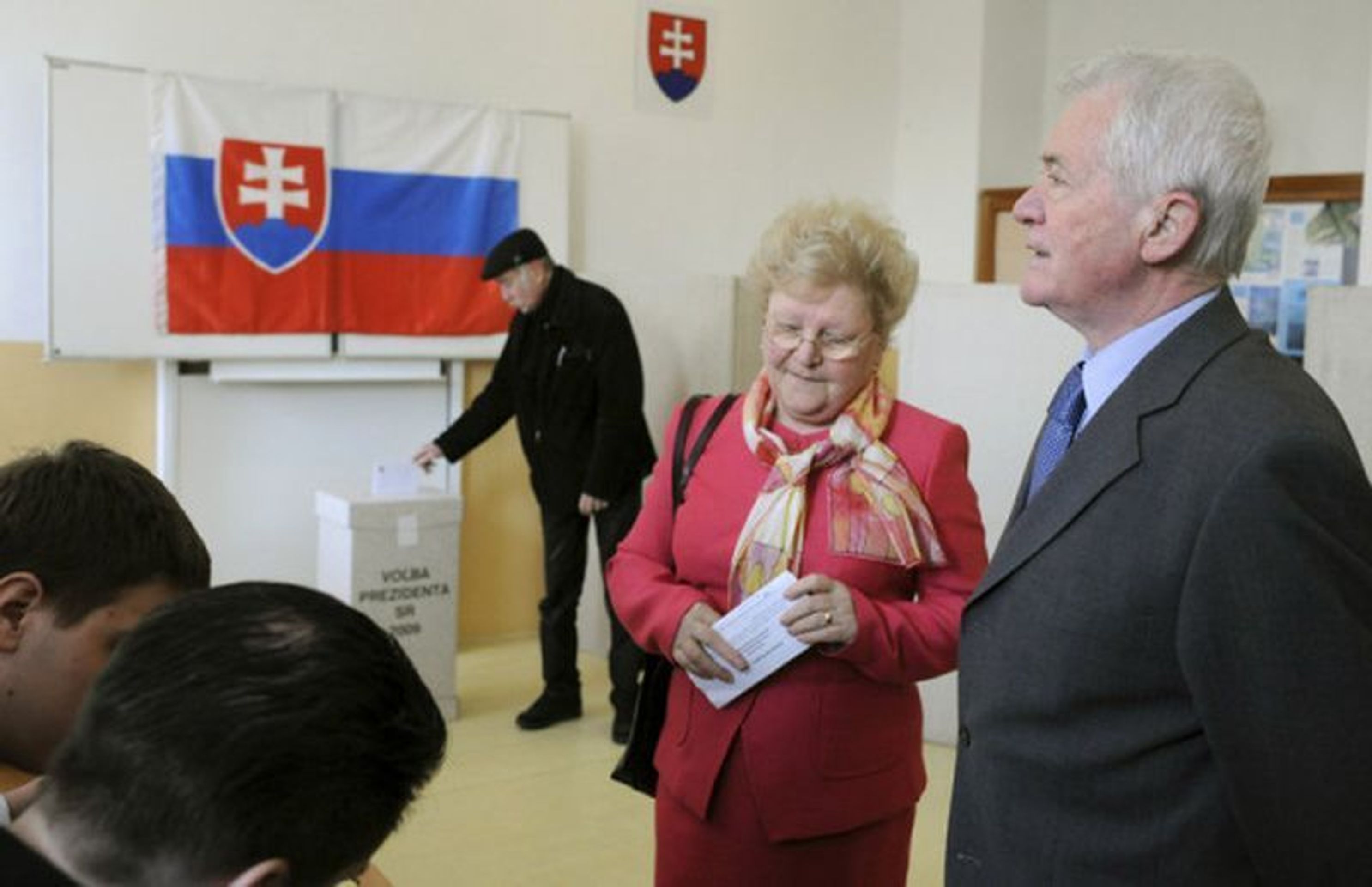 Volby na Slovensku - FOTOGALERIE: Volby na Slovensku (6/10)
