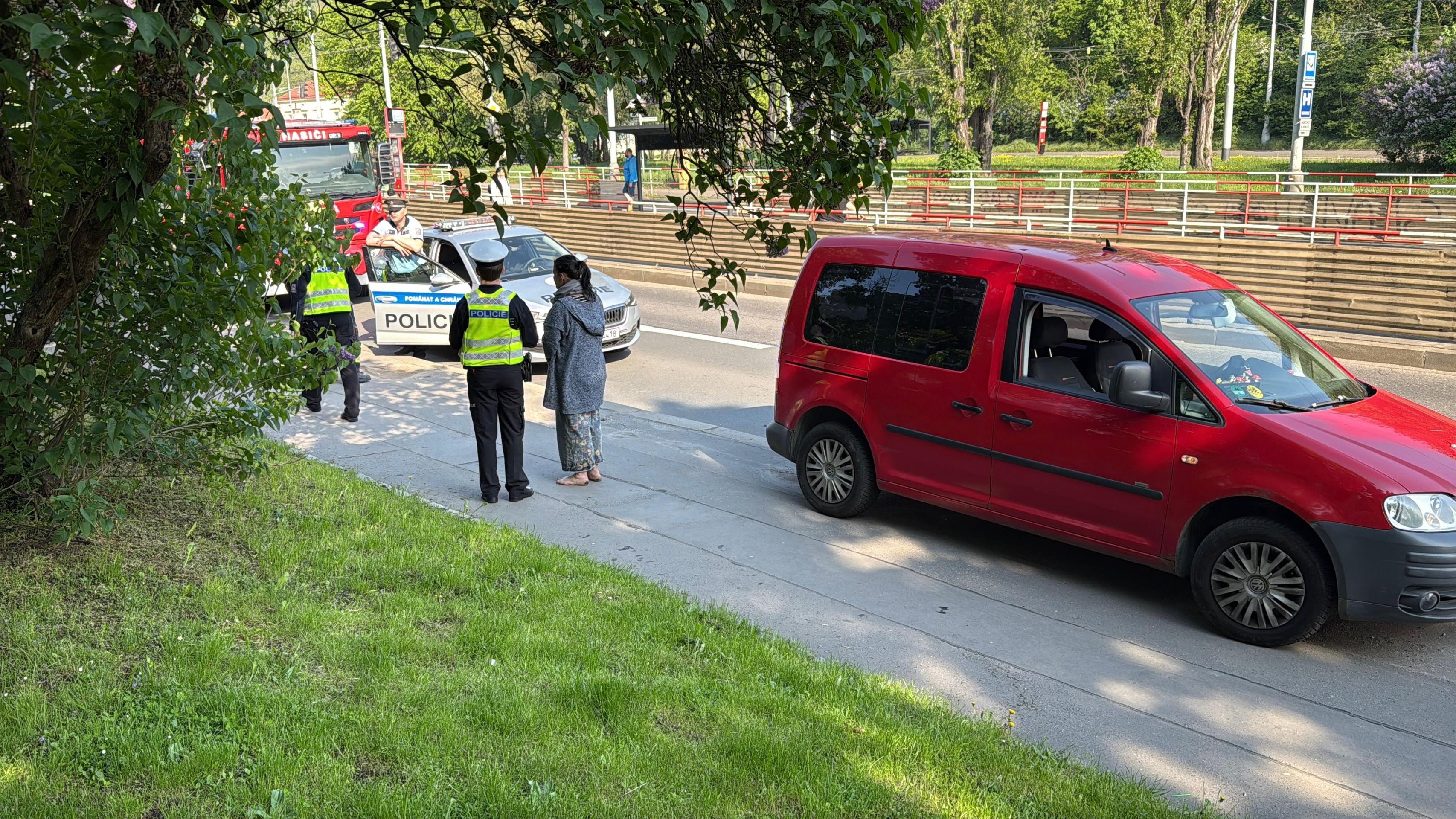 Nehoda policejního auta, 1. 5. 2025 - Nehoda policejního auta, 1. 5. 2025 (9/16)