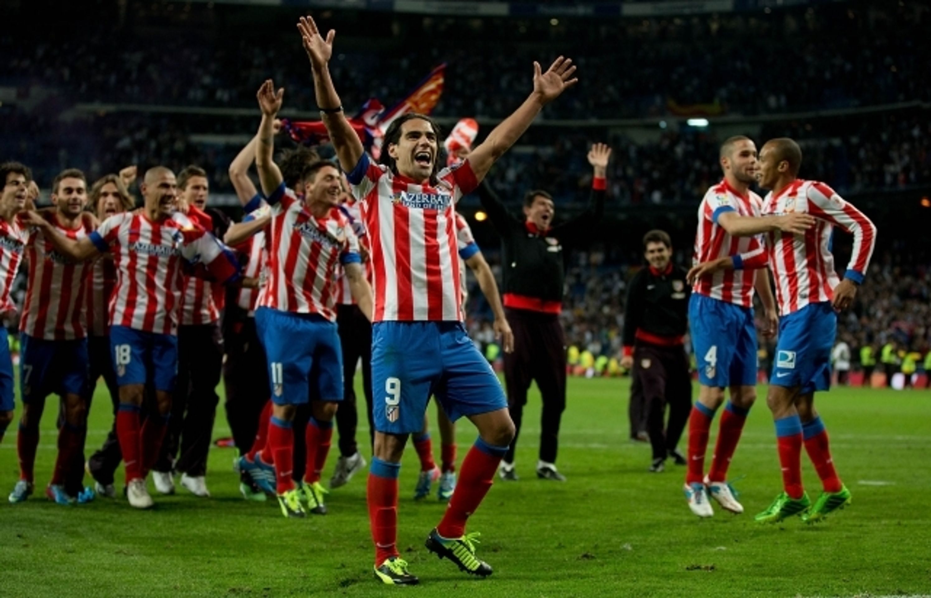 Real - Atlético - 10 - OBRAZEM: Atlético vyhrálo Španělský pohár (10/11)