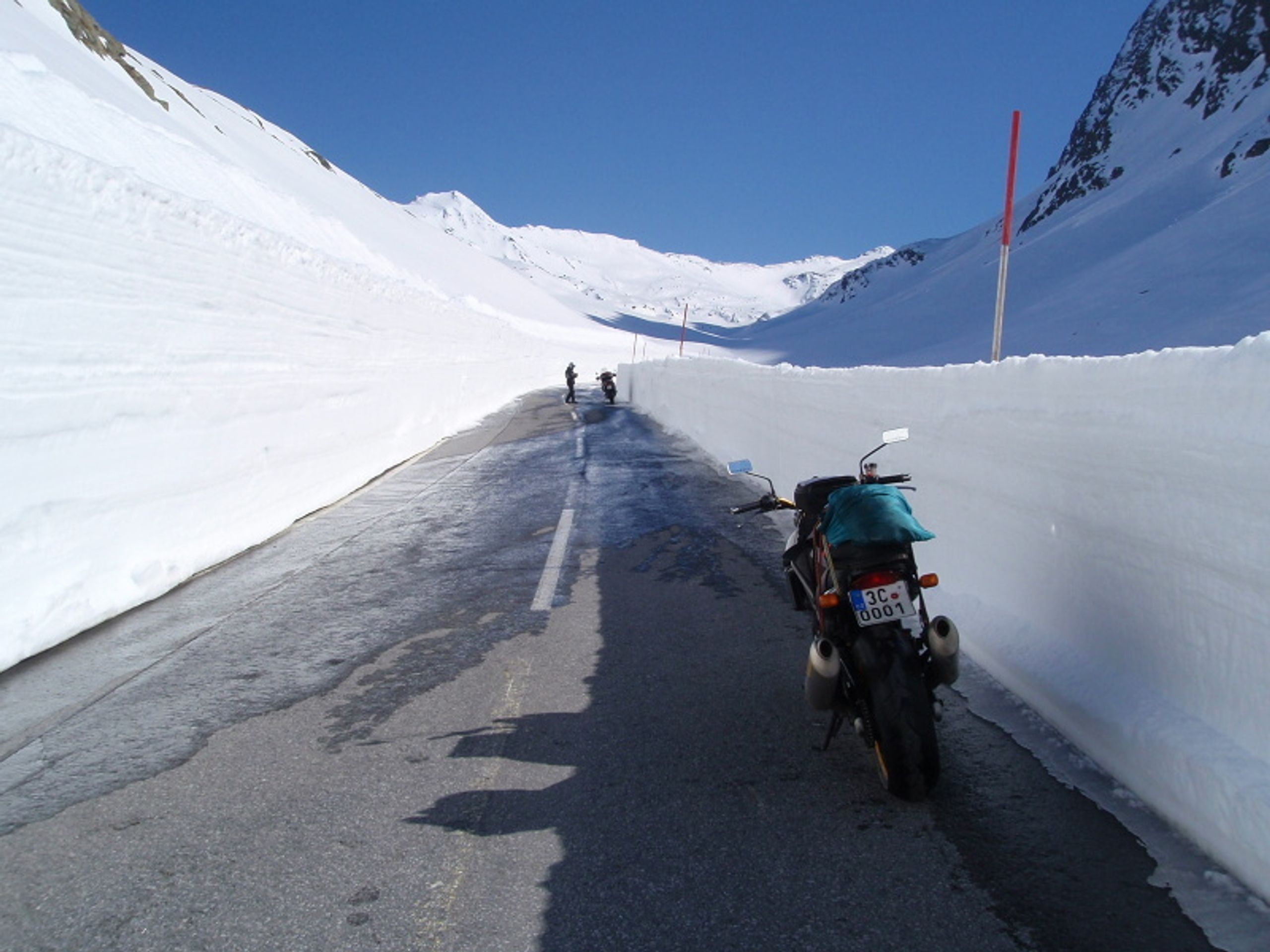 Sněhové bariéry - GALERIE Moto Alpy I (4/10)