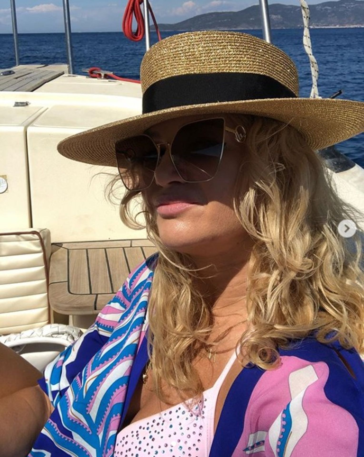 Monika Babišová si užívá na Jadranu - 1 - GALERIE: Monika Babišová si užívá v Chorvatsku (1/5)