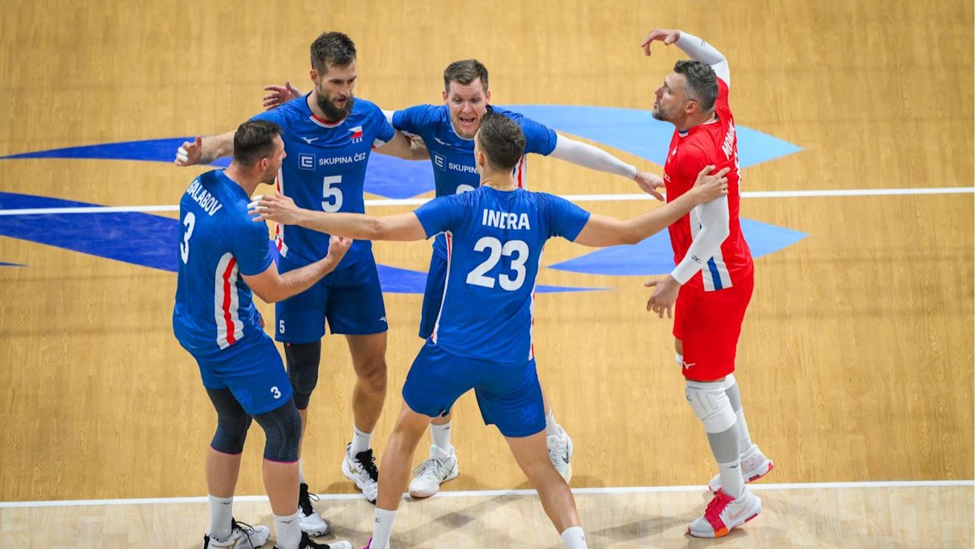 Slavící čeští volejbalisté - Čeští volejbalisté smetli Írán a jsou v semifinále MS (7/7)