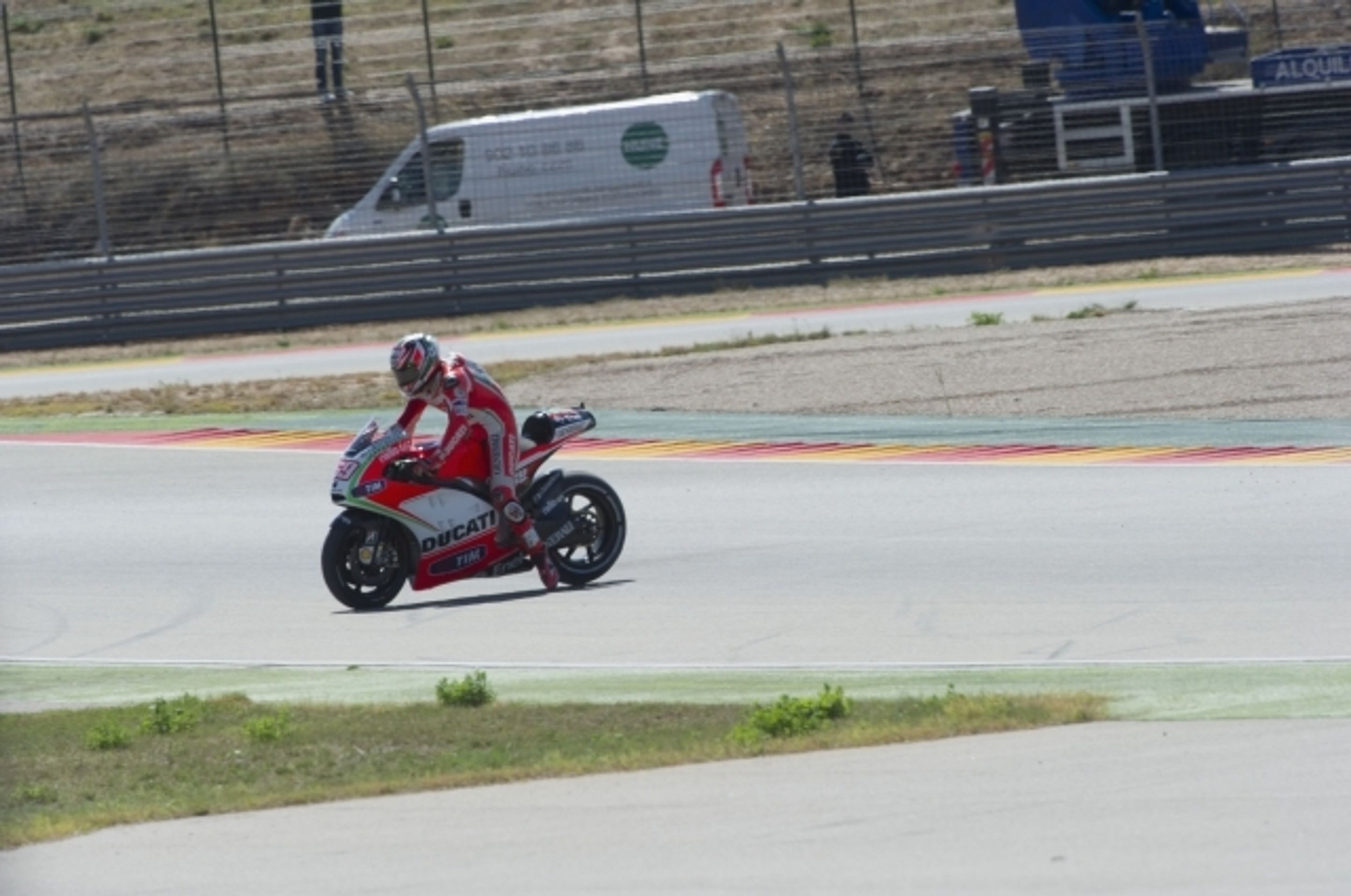 Nicky Hayden - 2 - GALERIE: Nicky Hayden (8/8)