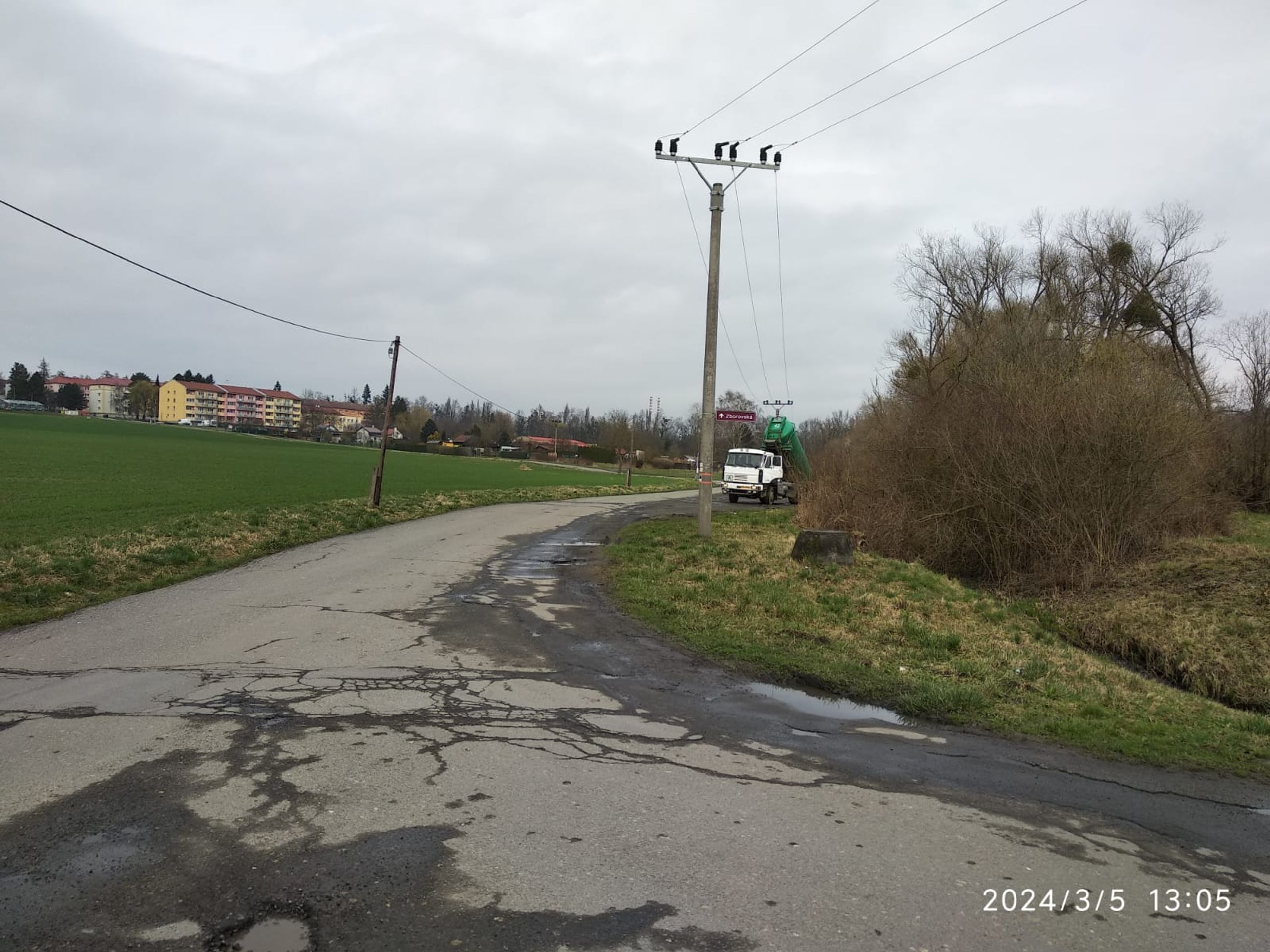 Znečištěnou vodu ze skládky u Hranic vypouštěli, kde je to zakázané - Znečištěnou voda ze skládky u Hranic vypouštěli, kde je to zakázané (5/7)