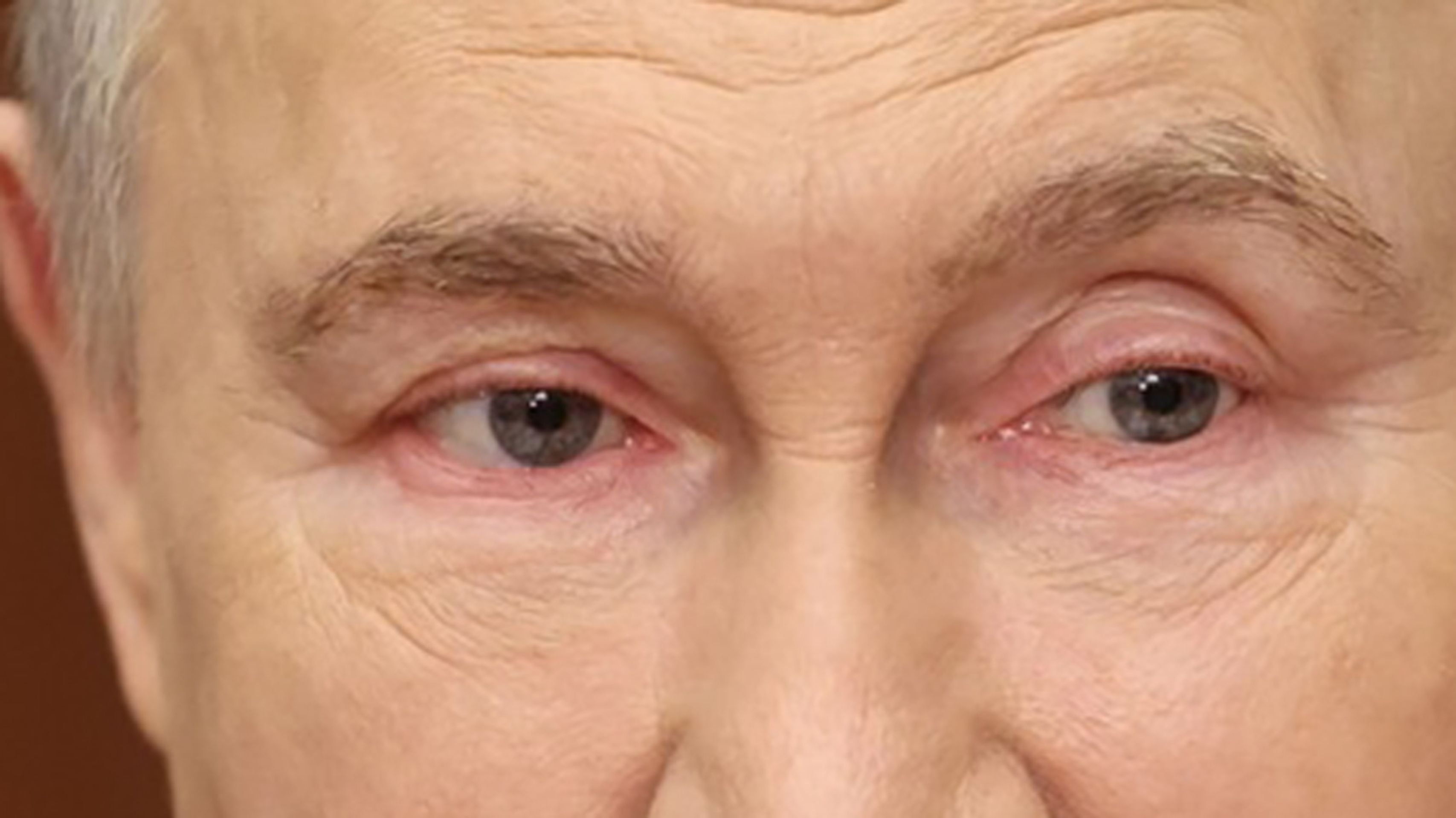 Vladimir Putin měl zarudlé oči - Vladimir Putin rozvířil spekulace o svém zdravotním stavu (2/4)
