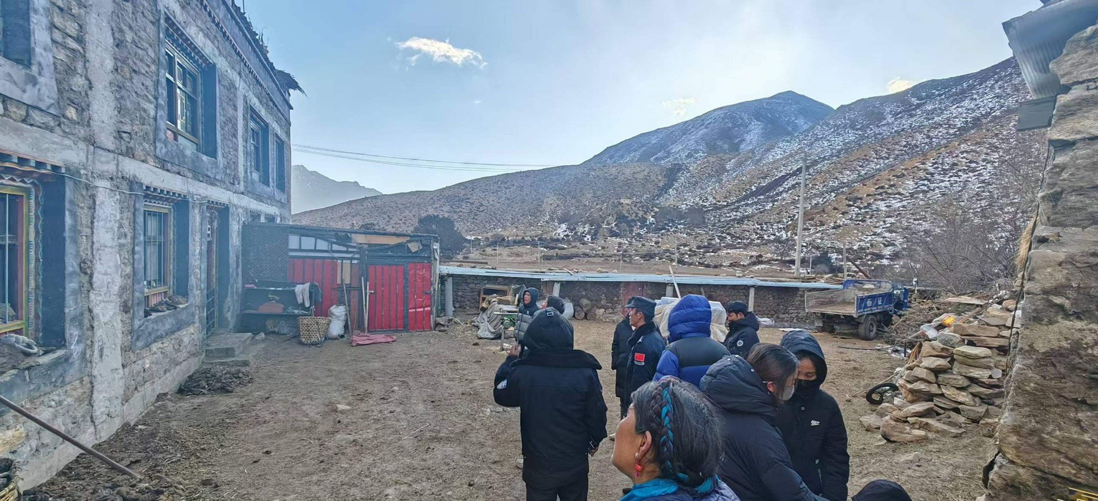 Tibet a Nepál zasáhlo zemětřesení - Tibet a Nepál zasáhlo zemětřesení (3/6)