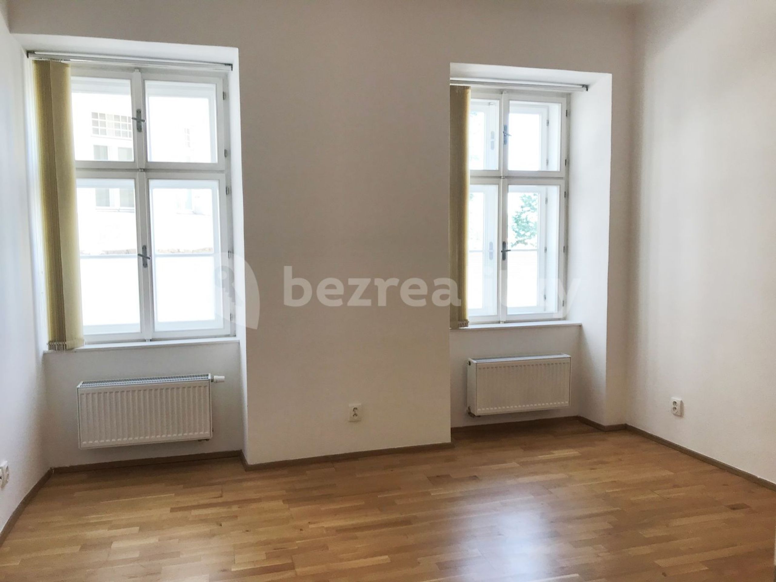 Pronájem bytu, Biskupská, Brno - Prodej a pronájem církevních nemovitostí (12/16)