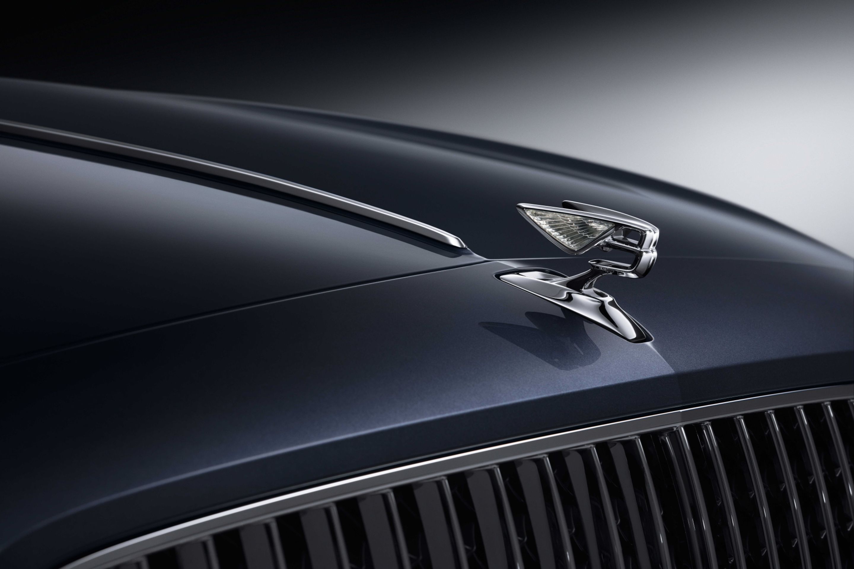 Bentley Flying Spur - 4 - Fotogalerie: Sportovní limuzína Bentley Flying Spur (10/14)