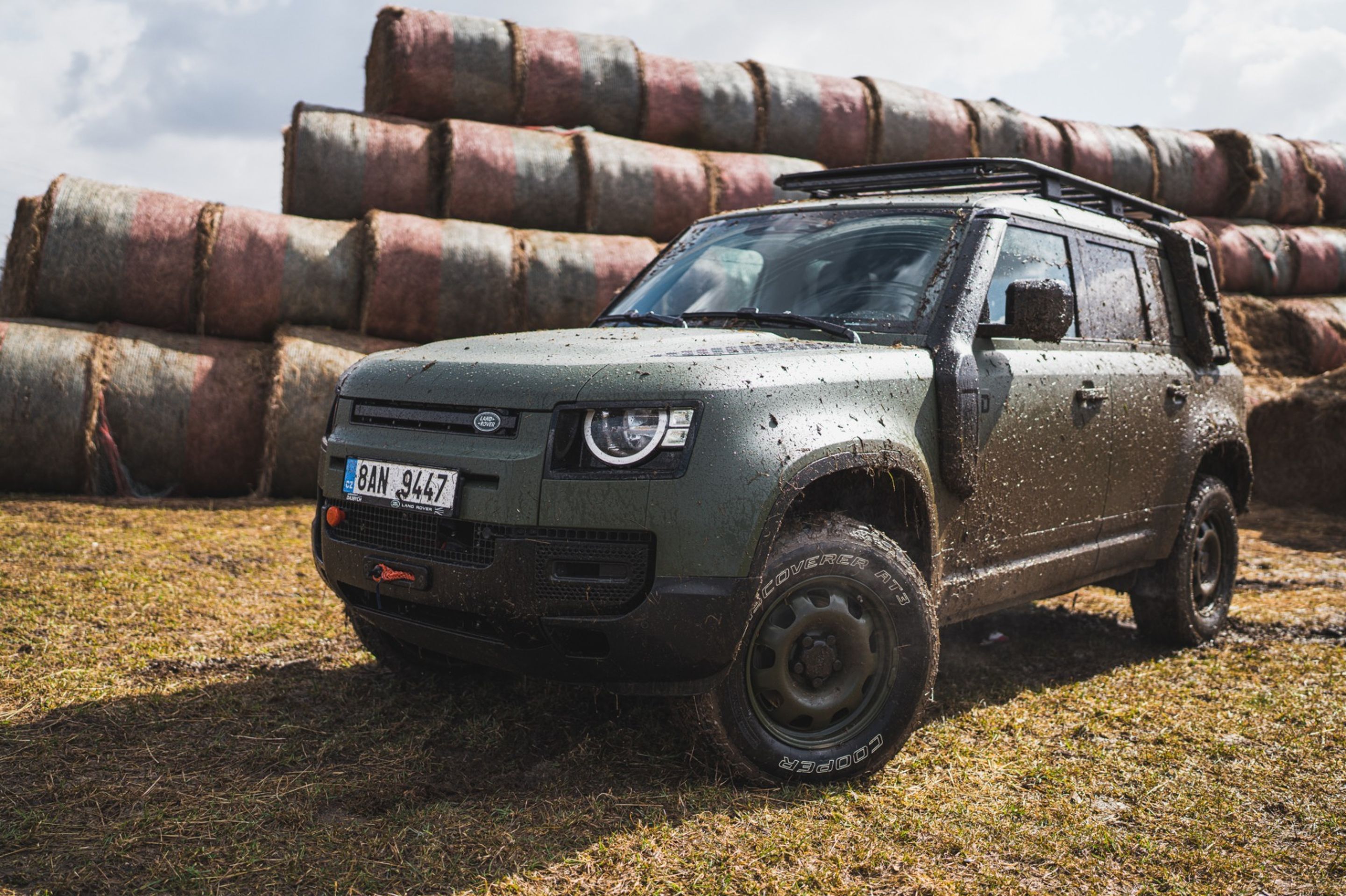 Land Rover Defender 110 upravený pro bezpečnostní složky - 36 - Fotogalerie: Speciální landrover pro bezpečnostní složky (15/18)