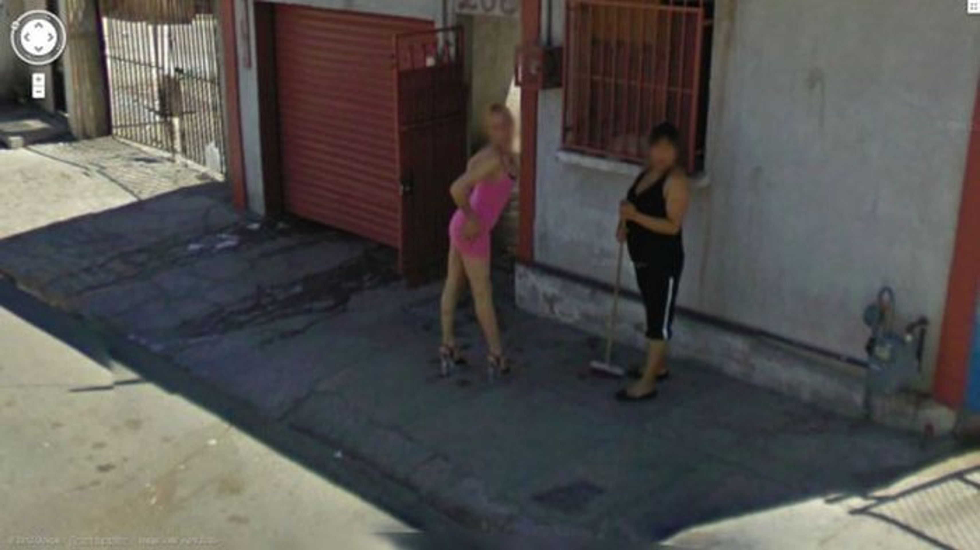 Holky z Google street view - 12 - GALERIE: Holky z Google Street View (12/27)