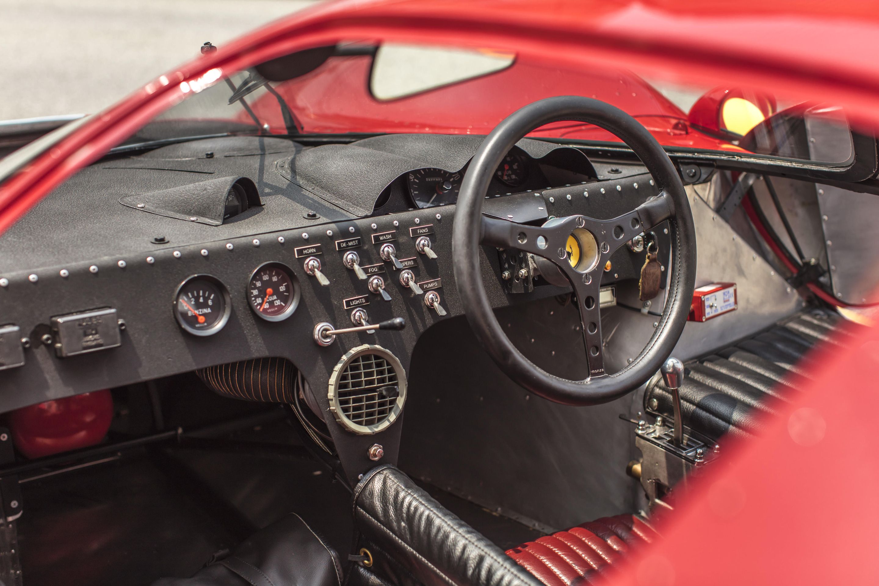 Vzácné Ferrari 412P z roku 1967 - Jeden z nejvzácnějších závodních vozů jde do dražby (12/18)
