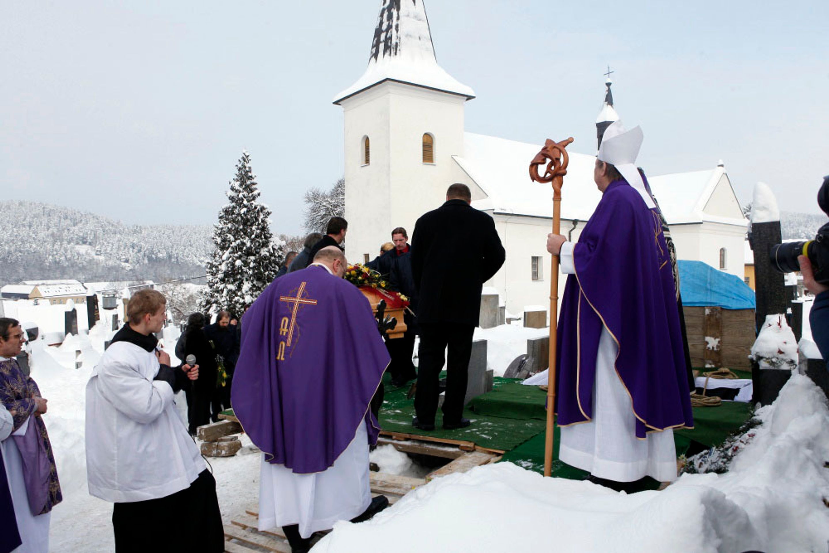Pohřeb Jiřiny Jiráskové - 20 - GALERIE: Pohřeb Jiřiny Jiráskové v Malenicích (20/21)
