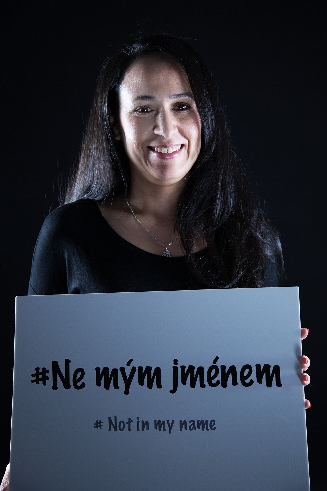 Ne mým jménem - 10 - GALERIE: Ne mým jménem (10/25)