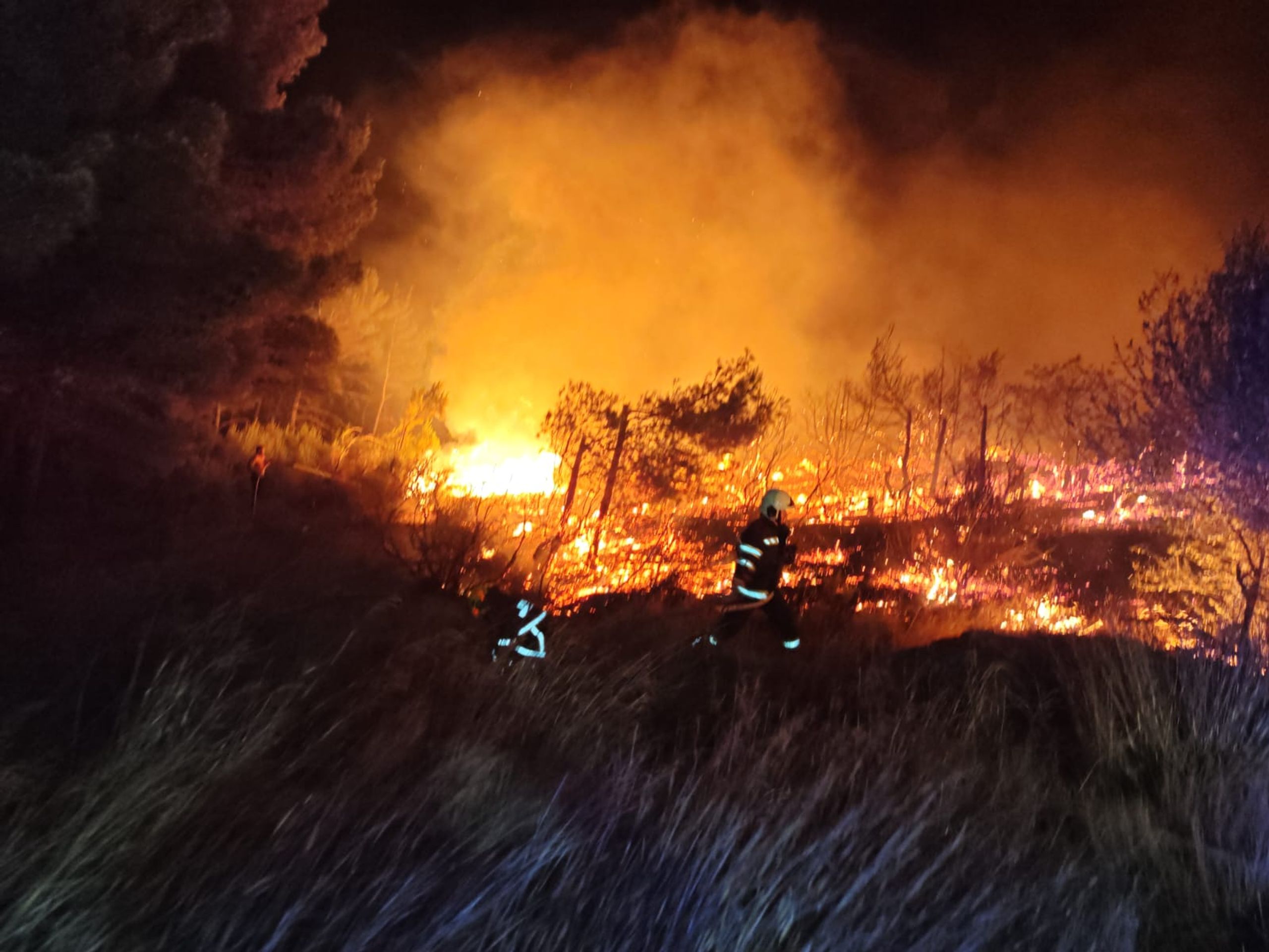 Požár na ostrově Brač  - Požár na ostrově Brač (3/8)