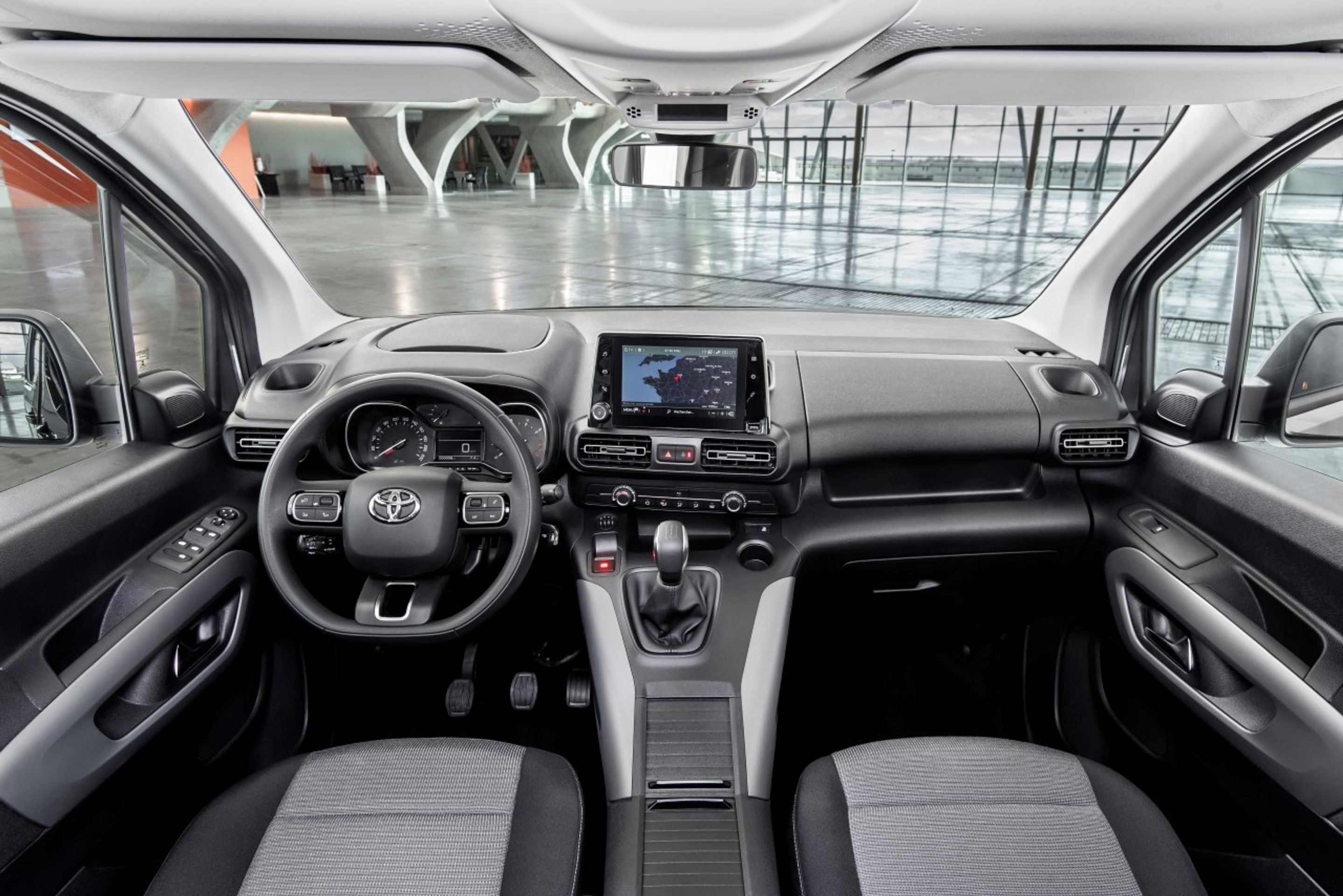 Toyota Proace City - 57 - Fotogalerie: Toyota Proace City jako dodávka i auto pro rodinu (1/28)
