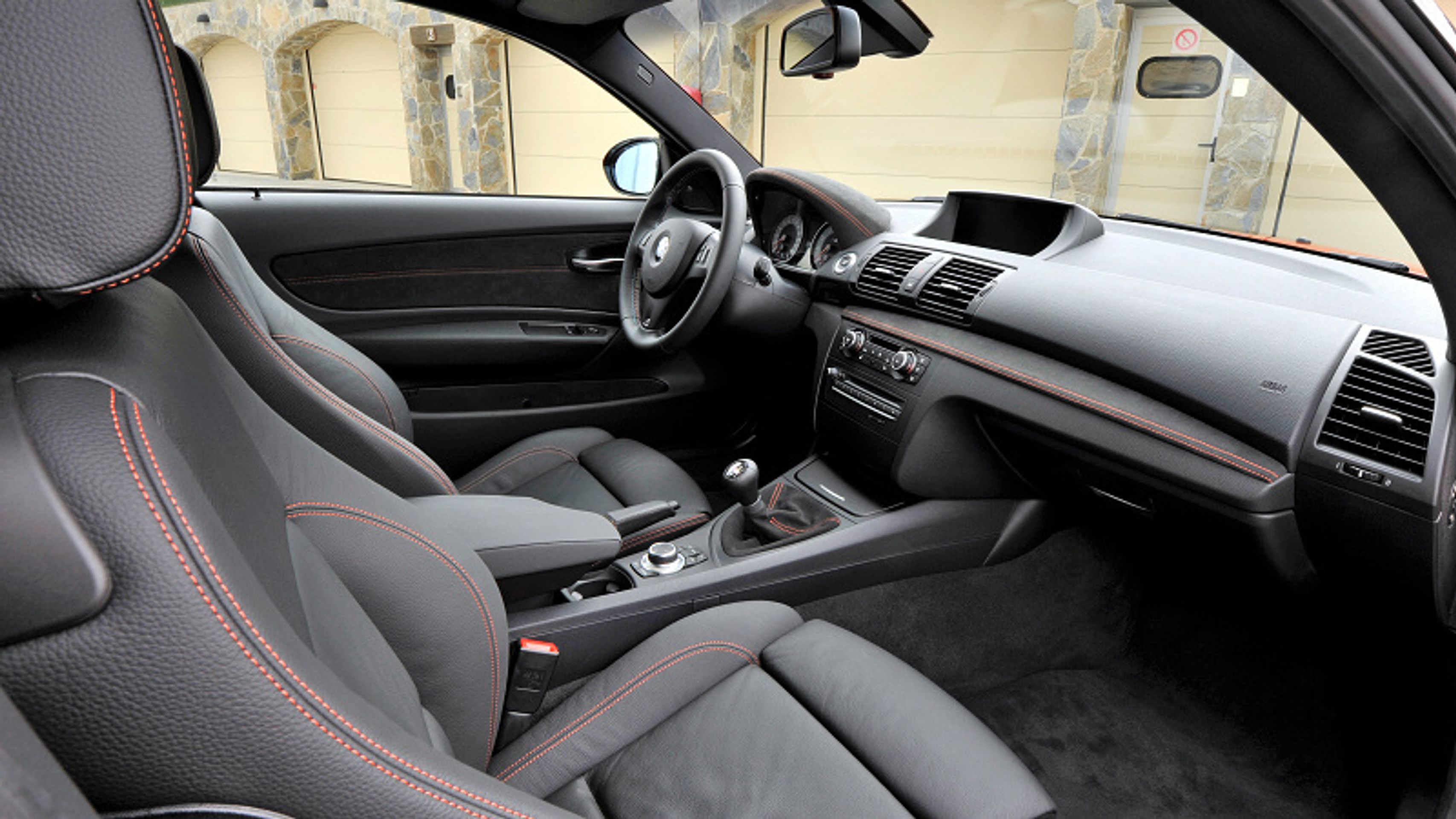 BMW 1M - 4 - GALERIE BMW 1 M (4/8)