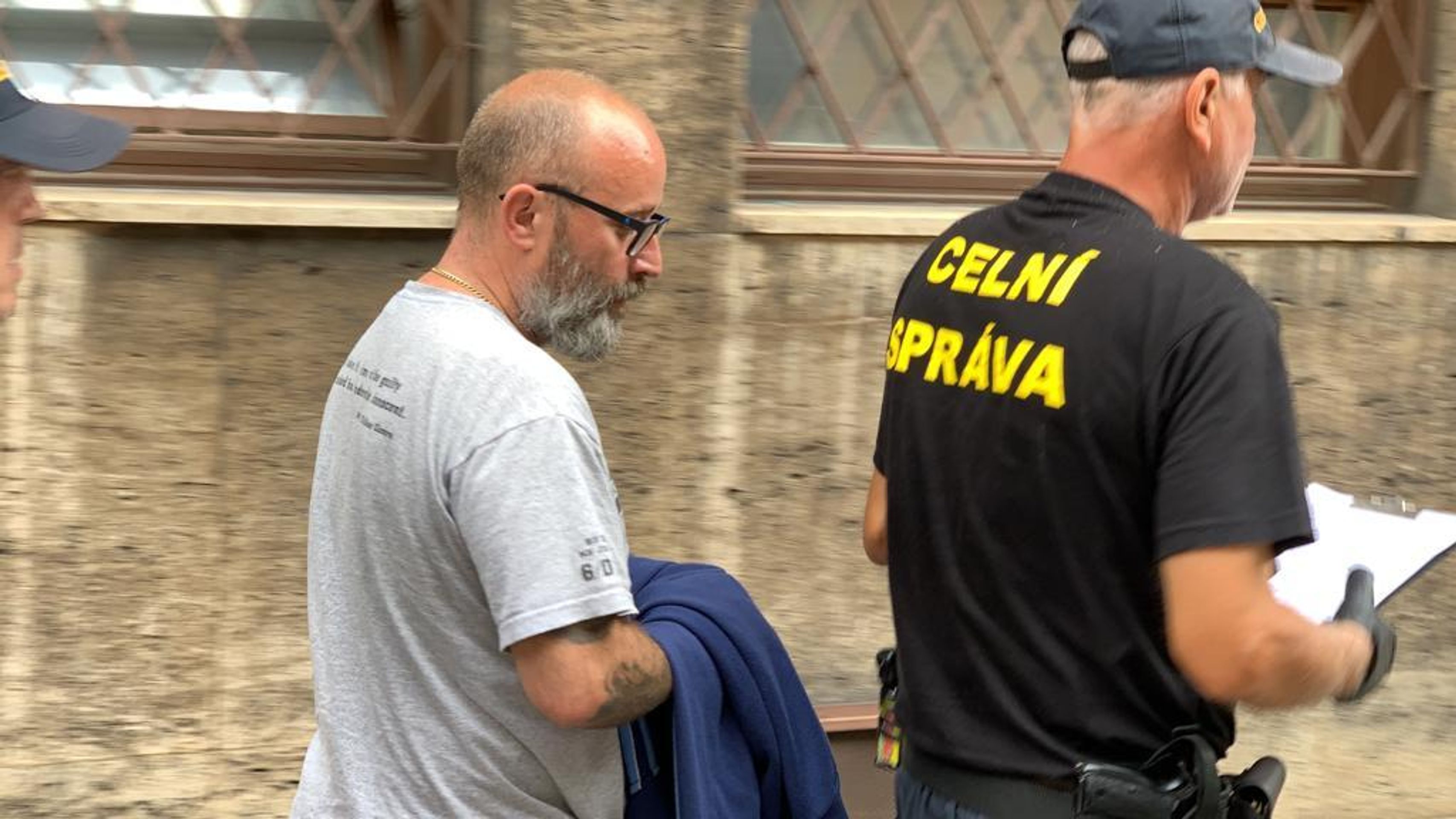 Velká policejní razie po celém Česku - 11 - GALERIE: Velká policejní razie po celém Česku (11/15)