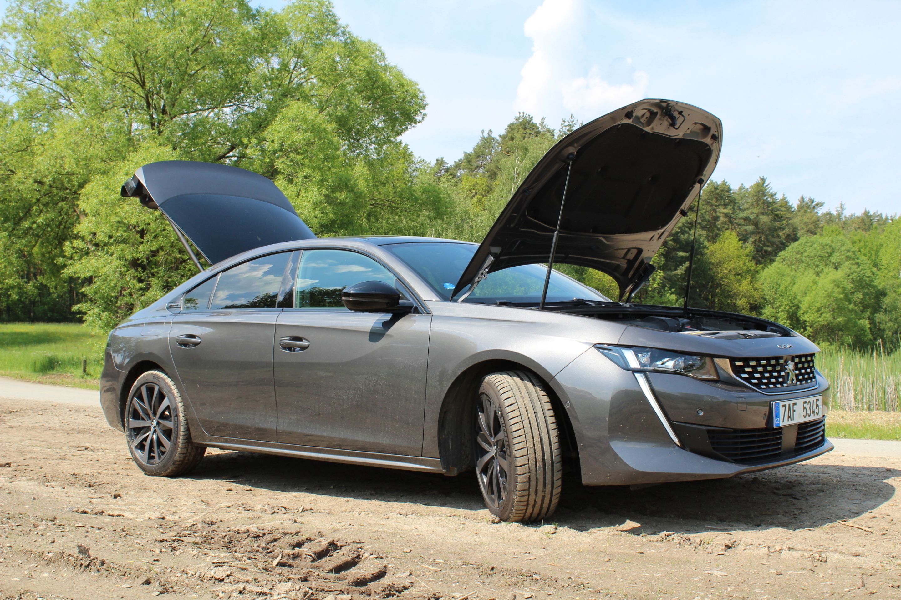 Peugeot 508 - 26 - Fotogalerie: Liftback Peugeot 508 (14/34)