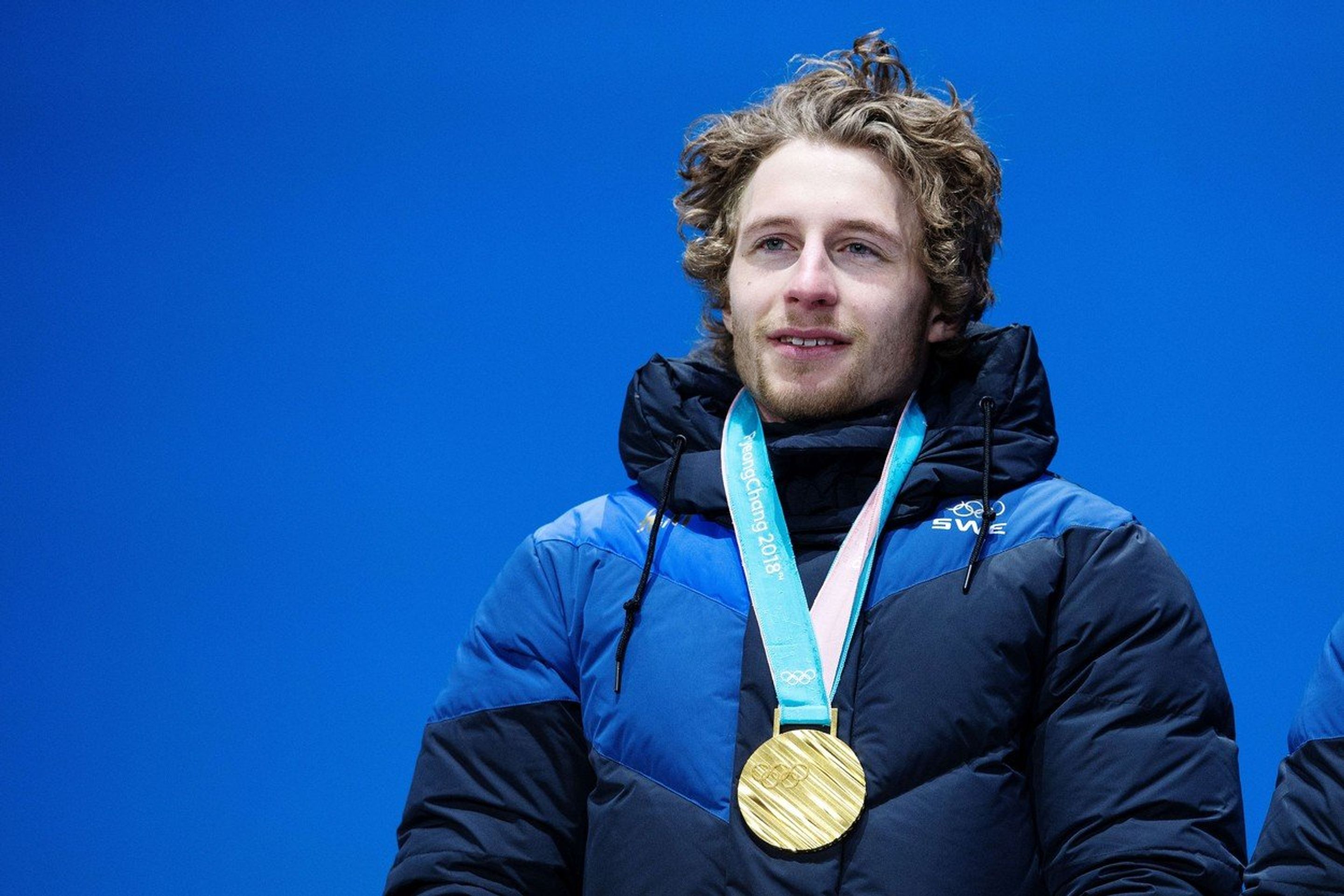 Peppe Femling - GALERIE: Olympijský vítěz si propíchl nohu hůlkou (3/4)