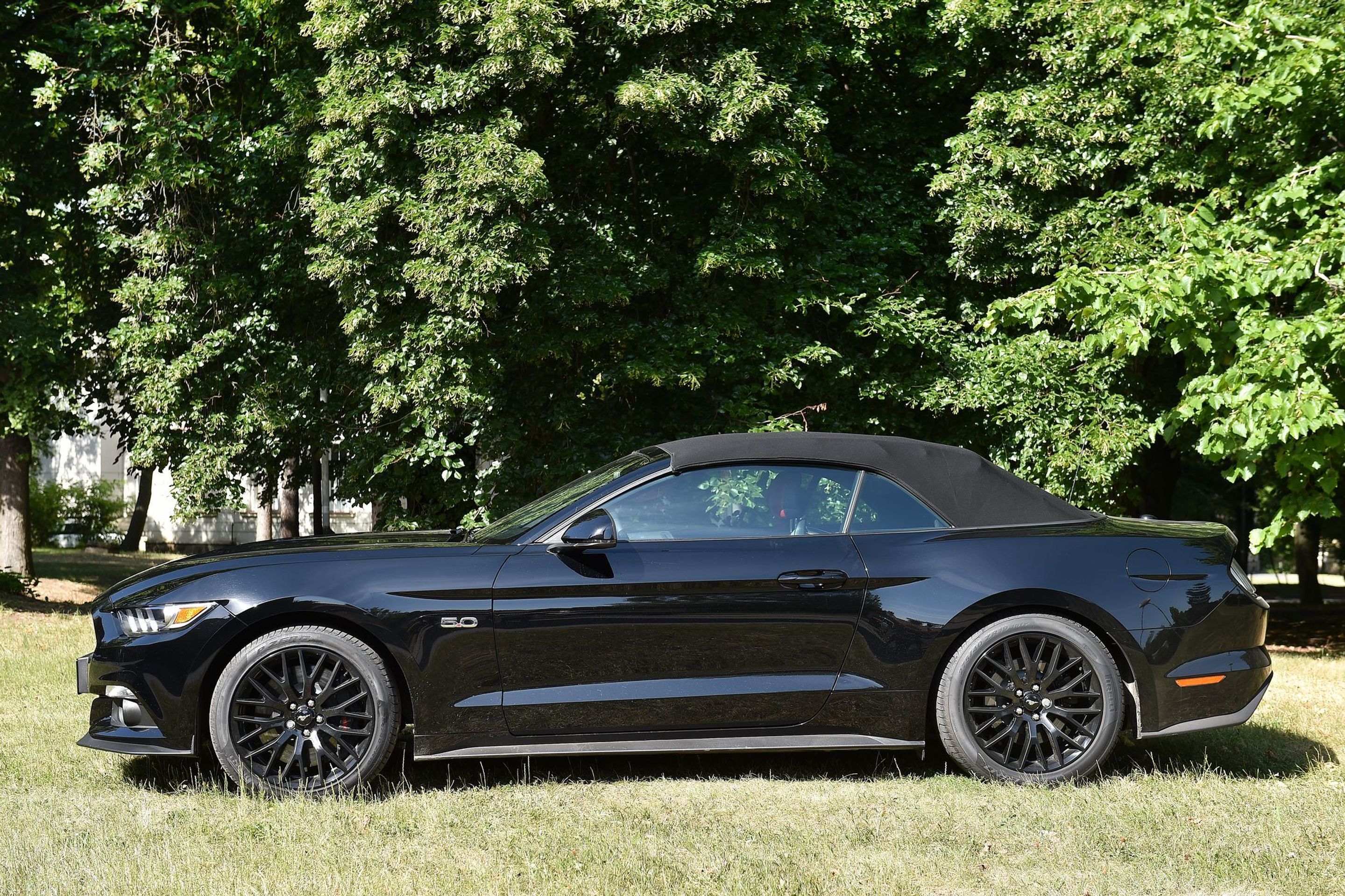 Ford Mustang 5.0 V8 GT Convertible - 9 - GALERIE: Ford Mustang GT Convertible (4/13)