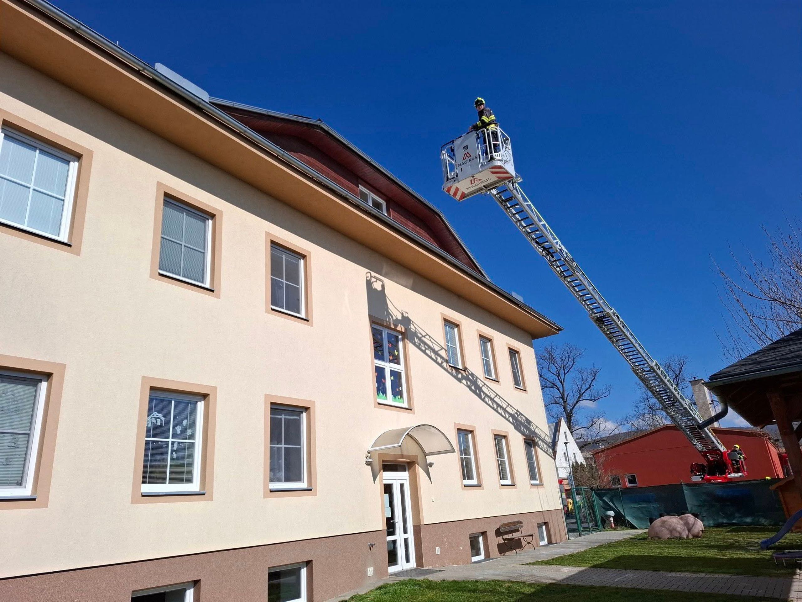 Zásah Hasičského záchranného sboru Olomouckého kraje - Zásahy hasičů kvůli silnému větru (5/25)