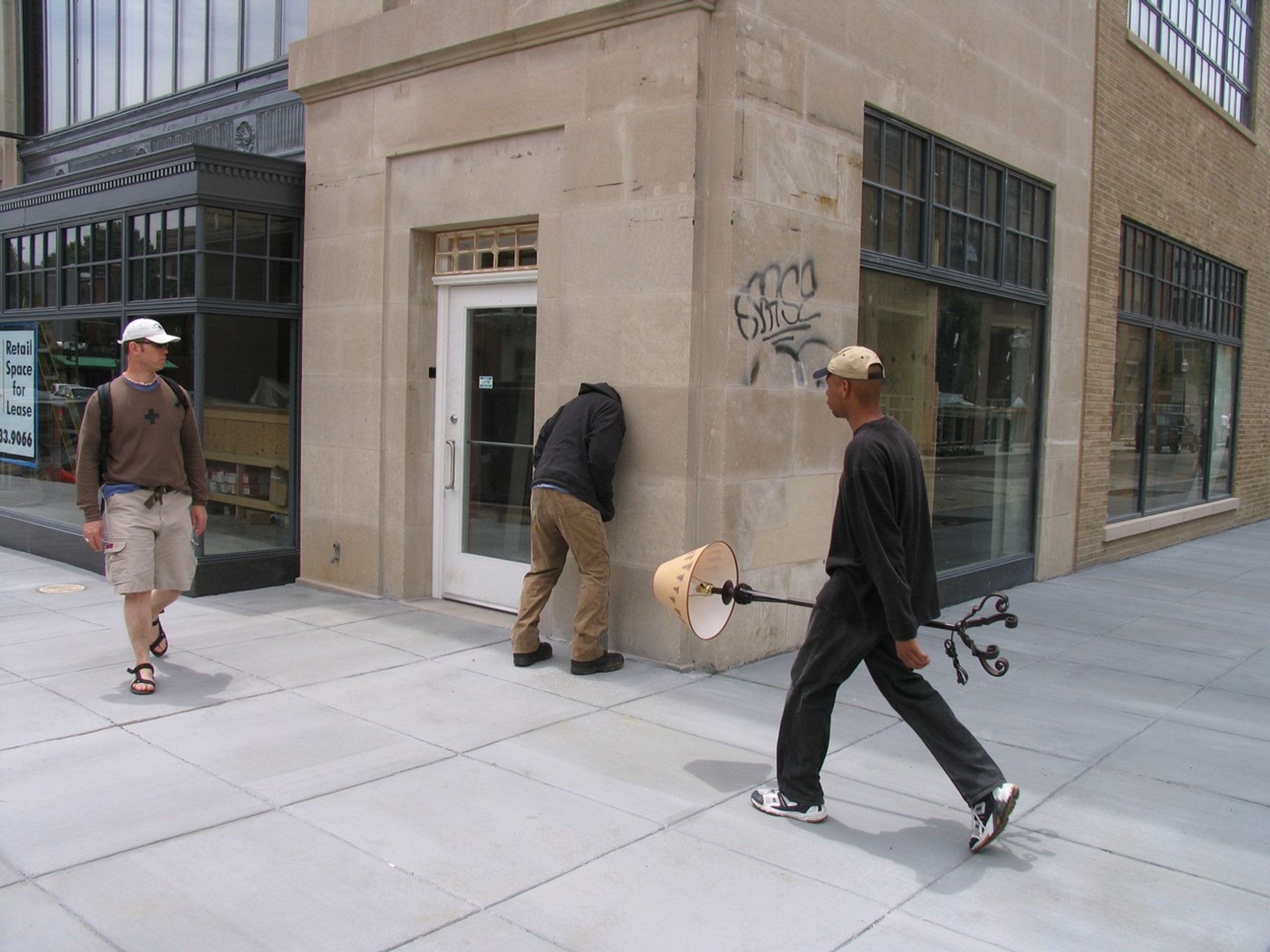 Mark Jenkins socha - Instalace soch Marka Jenkinse (4/5)