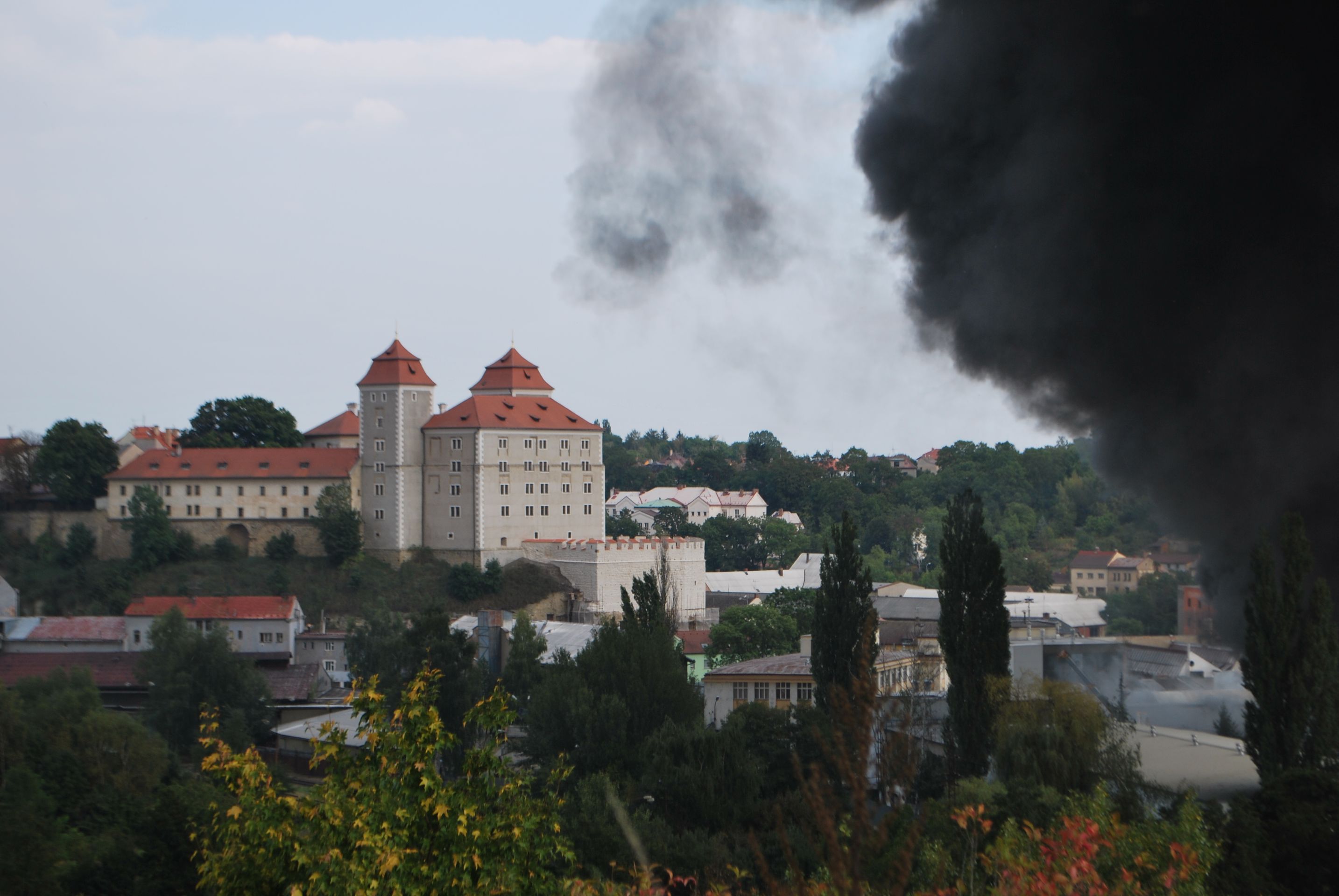Požár v Akumě - Galerie: Požár Akuma Mladá Boleslav (10/13)