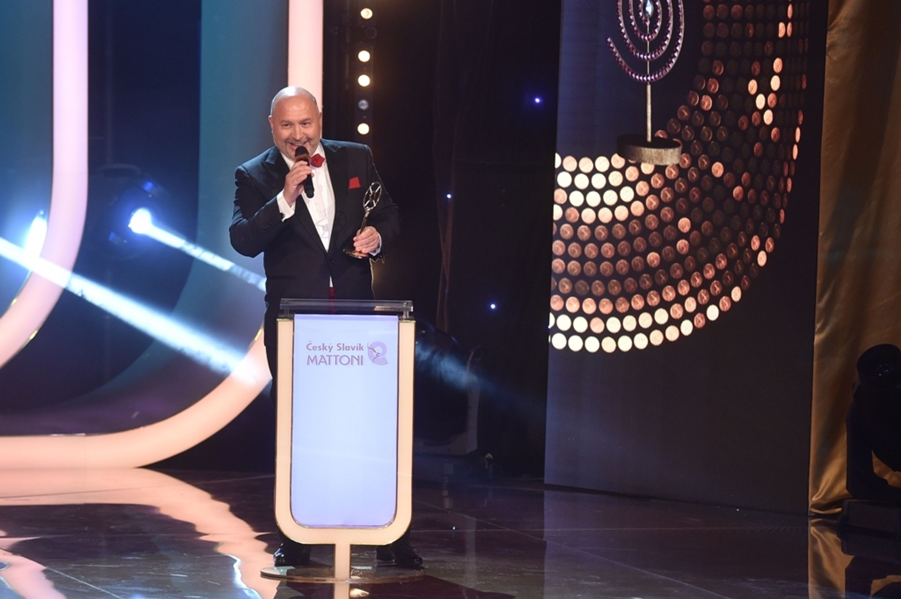 Český slavík Mattoni 2016 - Slavíci bez hranic, nejoblíbenější píseň - 7 - GALERIE: Slavíci bez hranic, nejoblíbenější píseň (3/5)