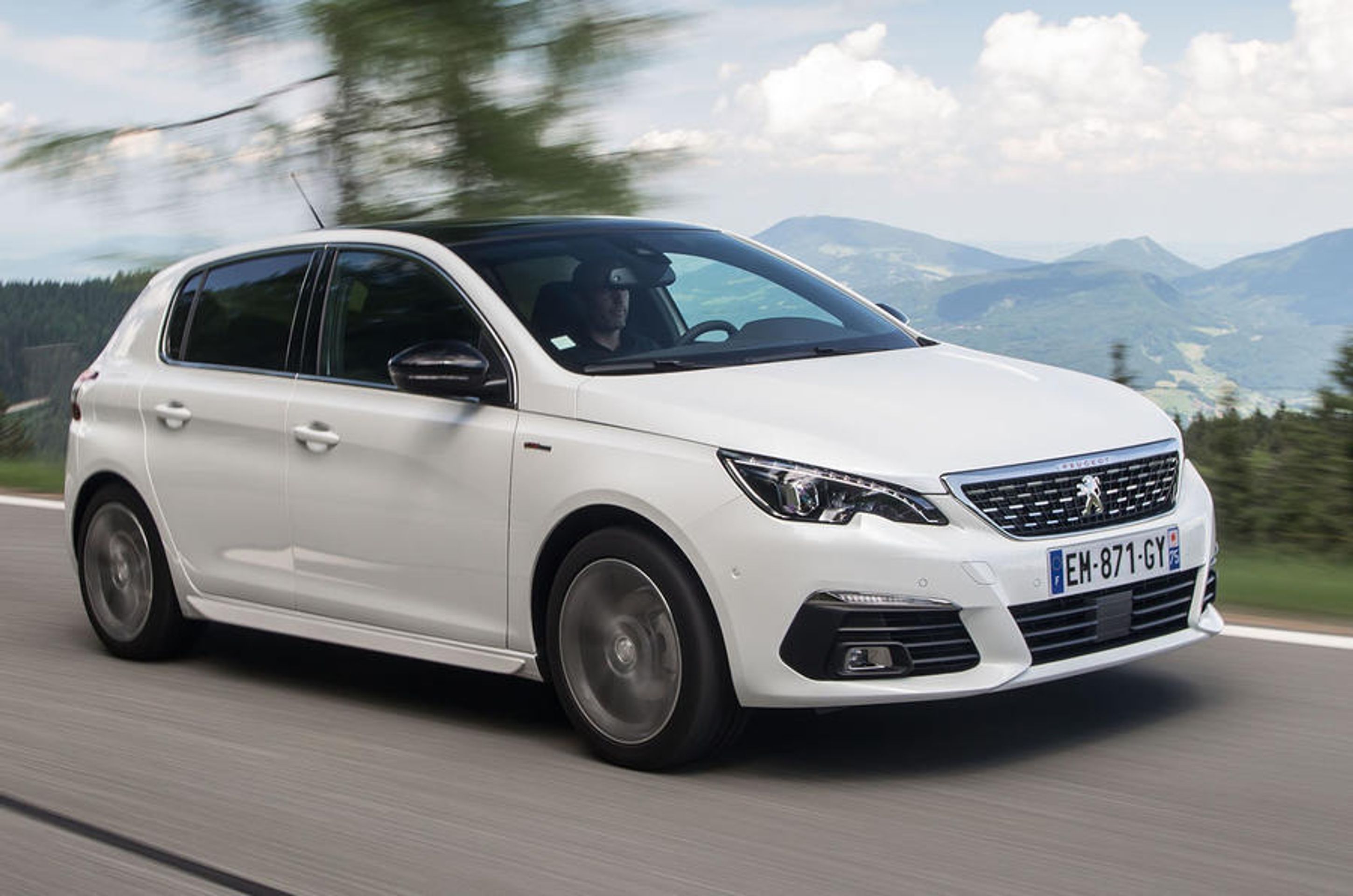 1. místo: Peugeot 308. Skóre: 81,5 %. Nejčastější problém: Elektronika. - Fotogalerie: Nejméně spolehlivá rodinná auta (3/3)