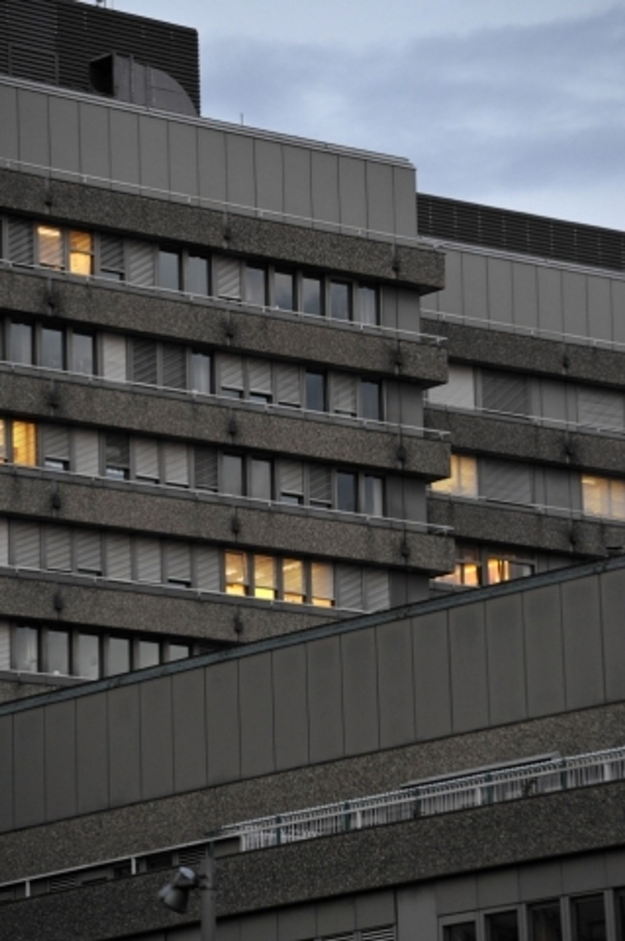 Nemocnice v Lausanne, kde leží Schumacher - 9 - GALERIE: Nemocnice v Lausanne, kde leží Schumacher (4/12)