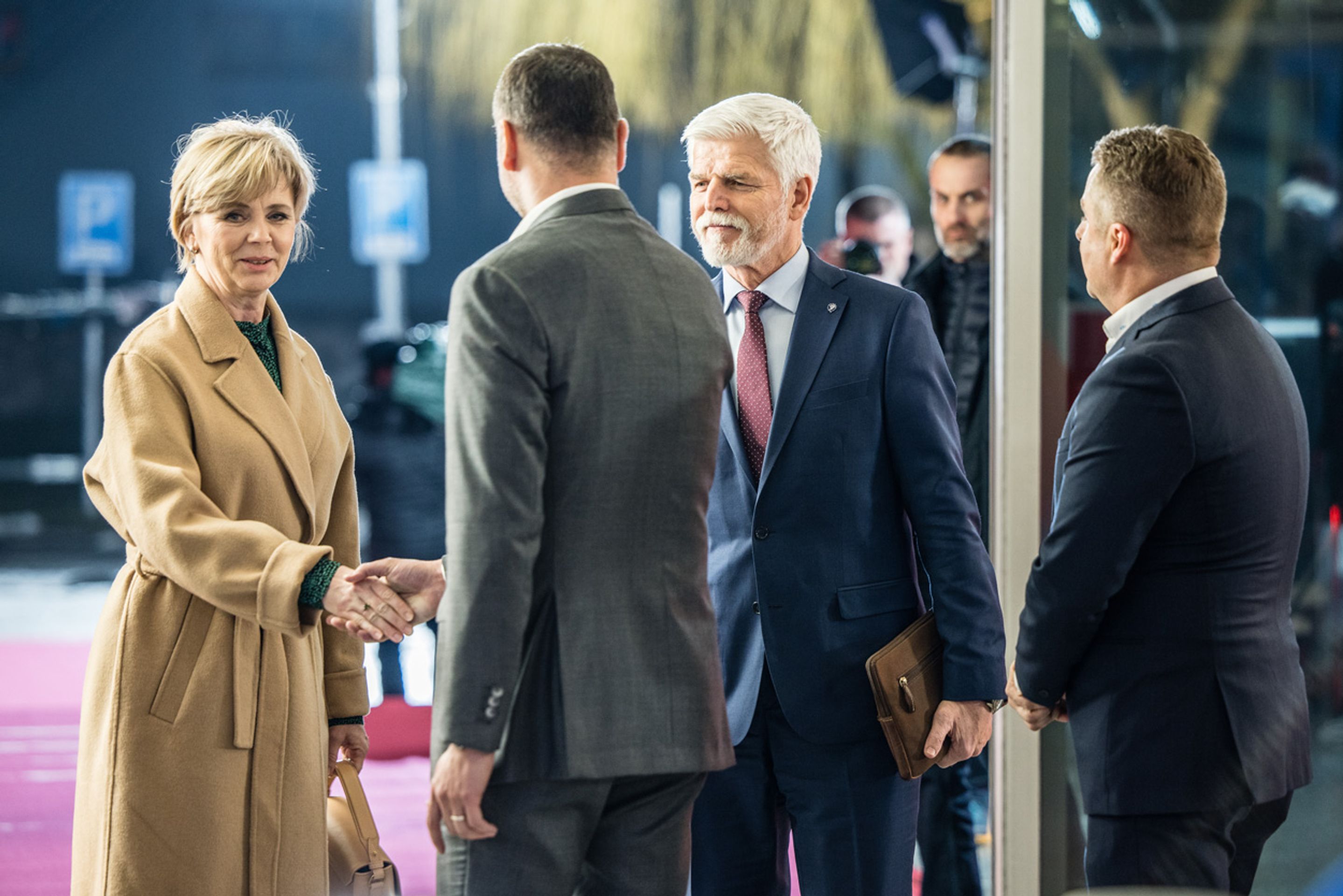 Debata kandidátů (5) - Debata kandidátů (6/17)
