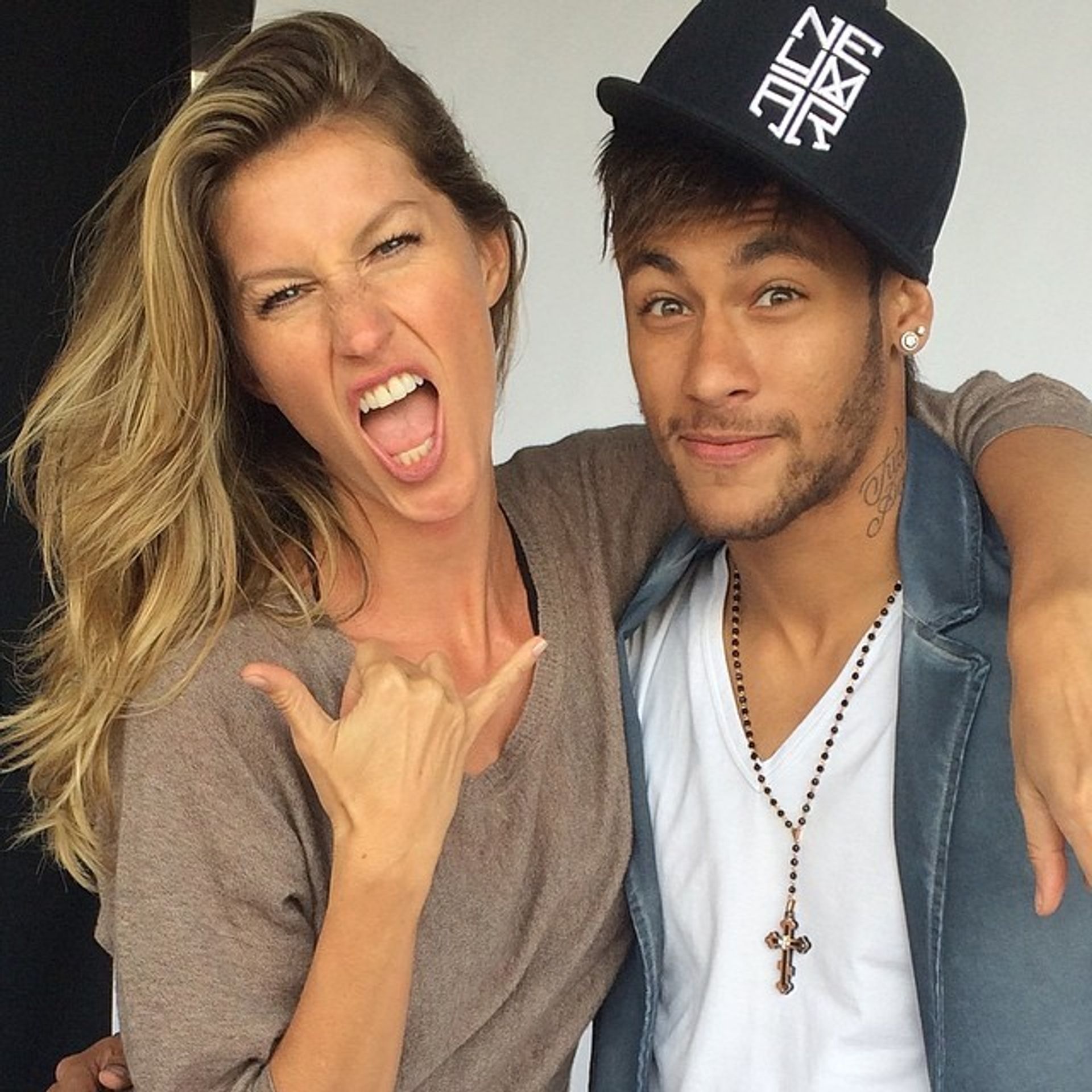 Neymar a Gisele Bündchen - 6 - GALERIE: Neymar pózoval s Gisele Bündchen pro Vogue (7/10)