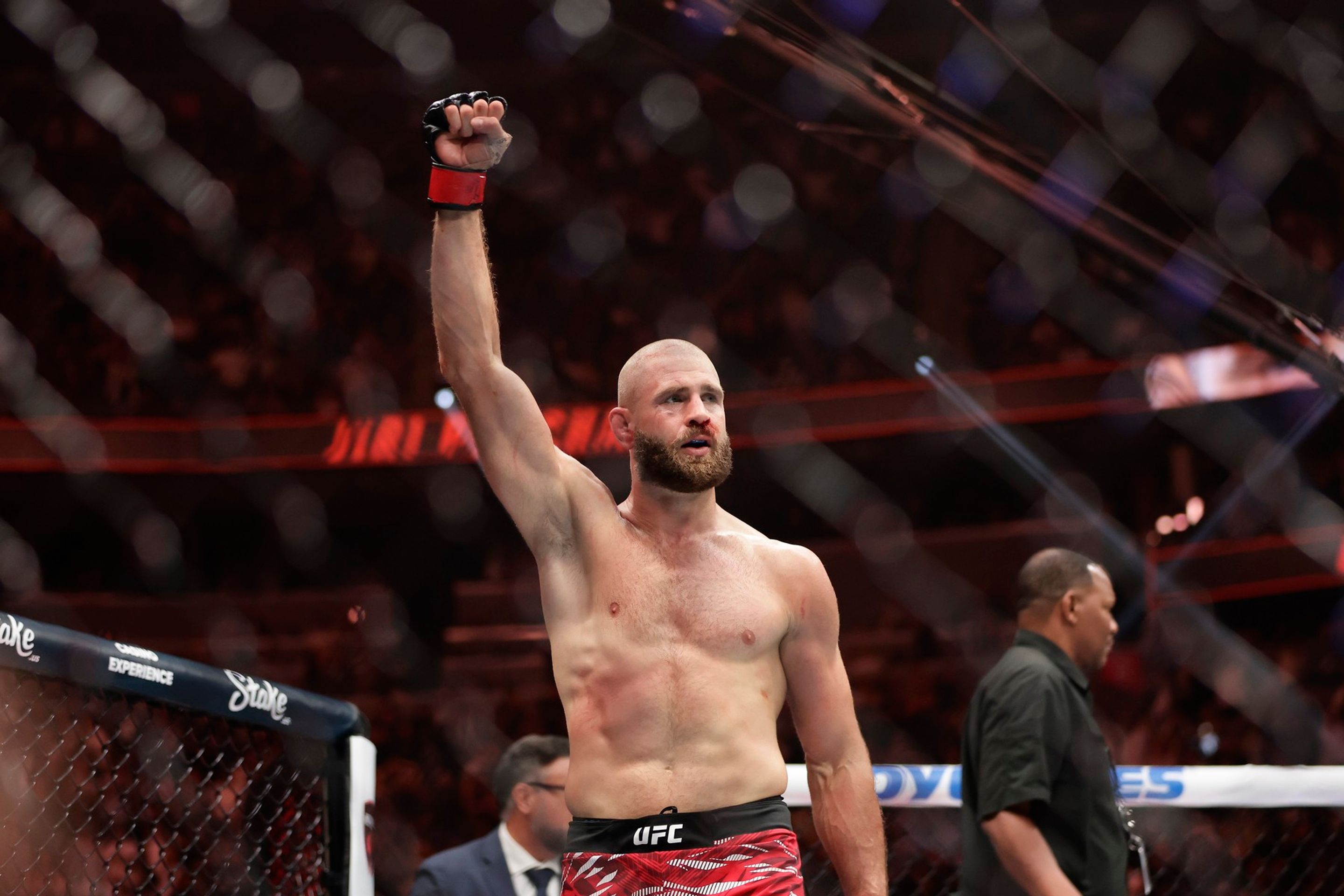 Jiří Procházka porazil Khalila Rountreeho - Jiří Procházka v UFC porazil Khalila Rountreeho (6/9)