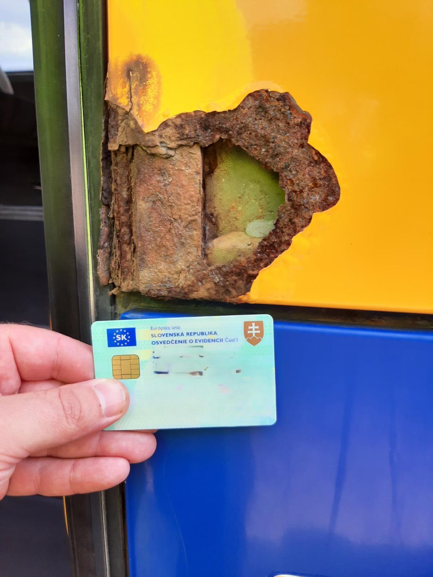 Silniční kontrola autobusu na Hodonínsku - Nečekaná kontrola na školním výletě (2/4)