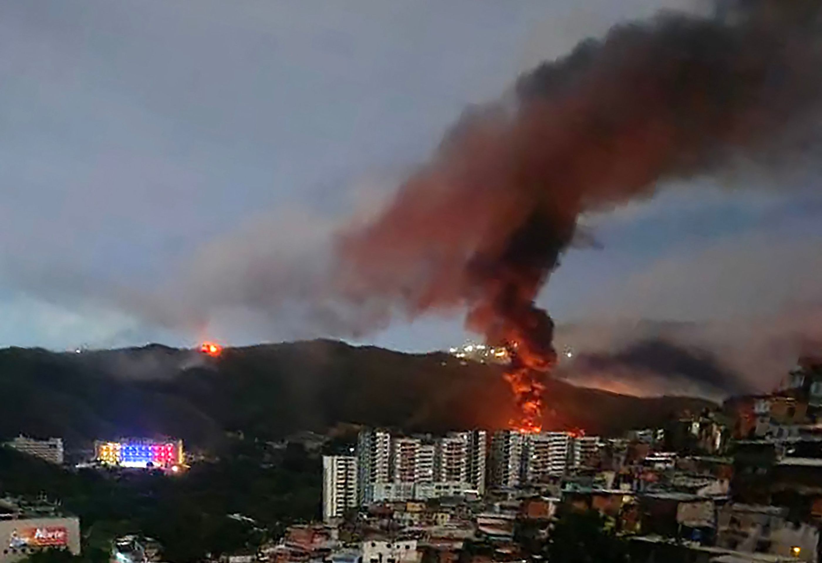 Útok na Venezuelu - Útok na Venezuelu (3/4)