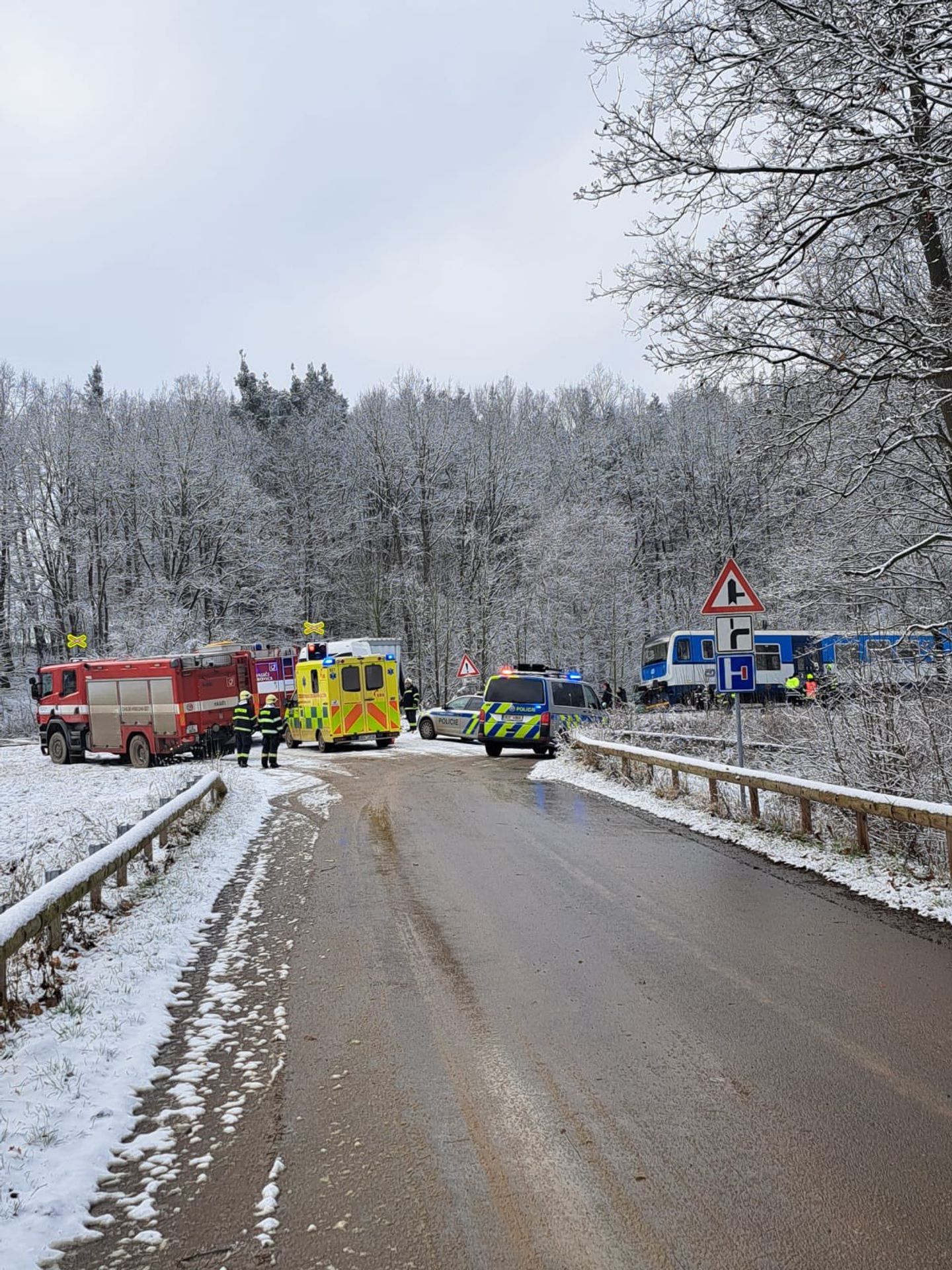 Vážná dopravní nehoda - Vážná dopravní nehoda v jihočeském kraji (8/8)