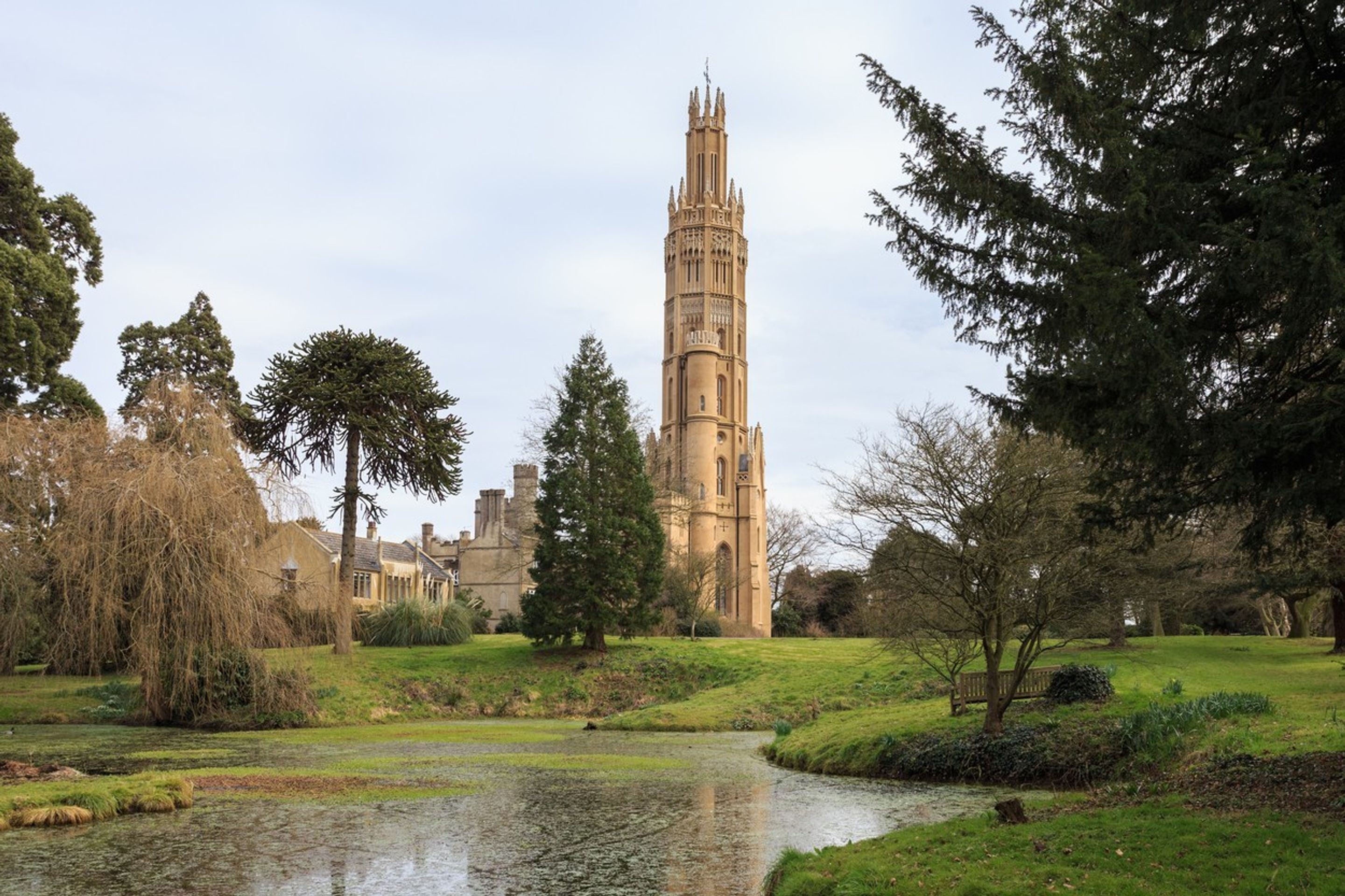 Pohádková věž v anglickém Tonbridge - 1 - GALERIE: Pohádková věž v anglickém Tonbridge (1/7)