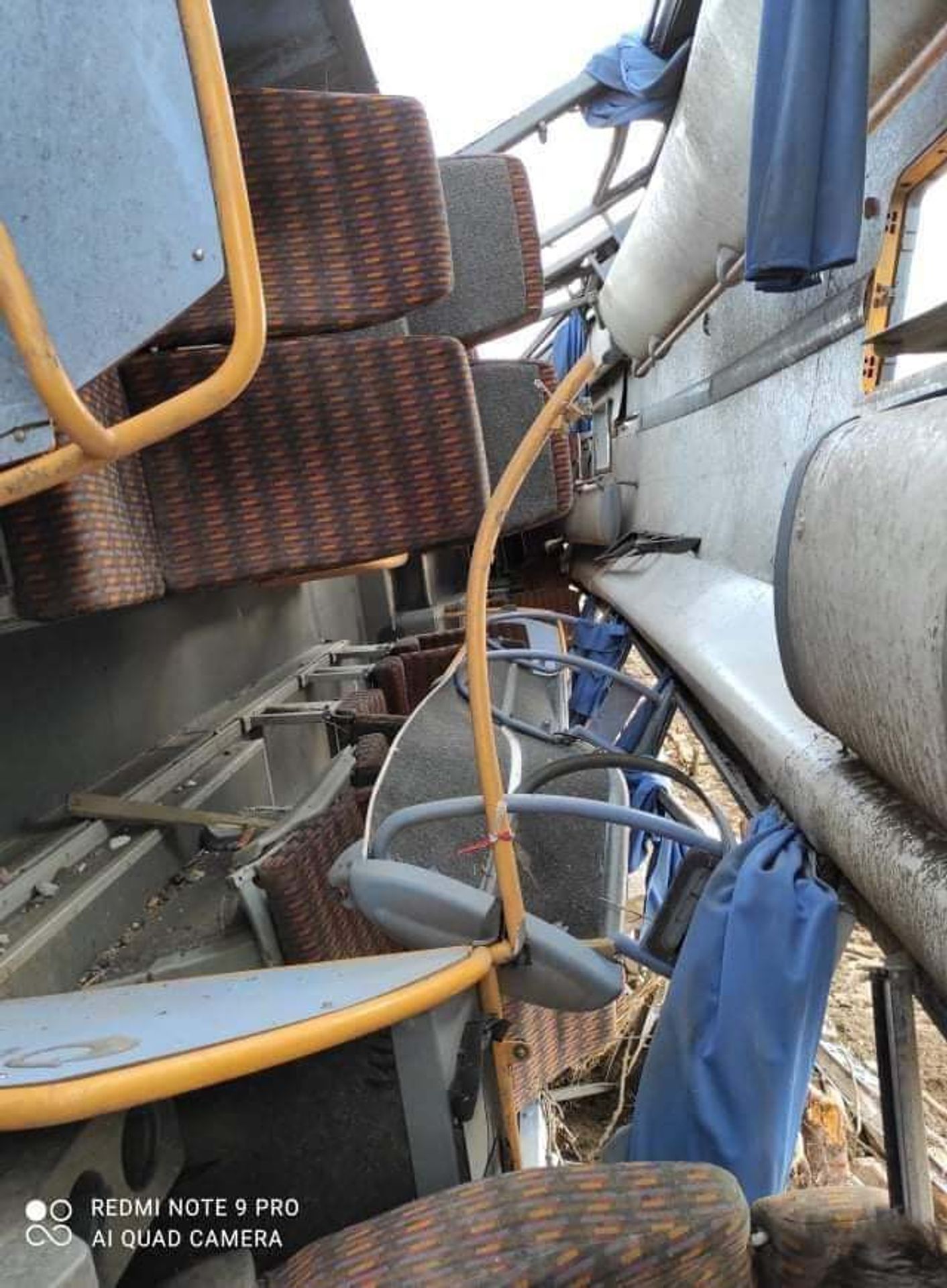 Autobus zasažený tornádem - 5 - GALERIE: Autobus strhlo tornádo, zraněná Bára šla pro pomoc (2/6)